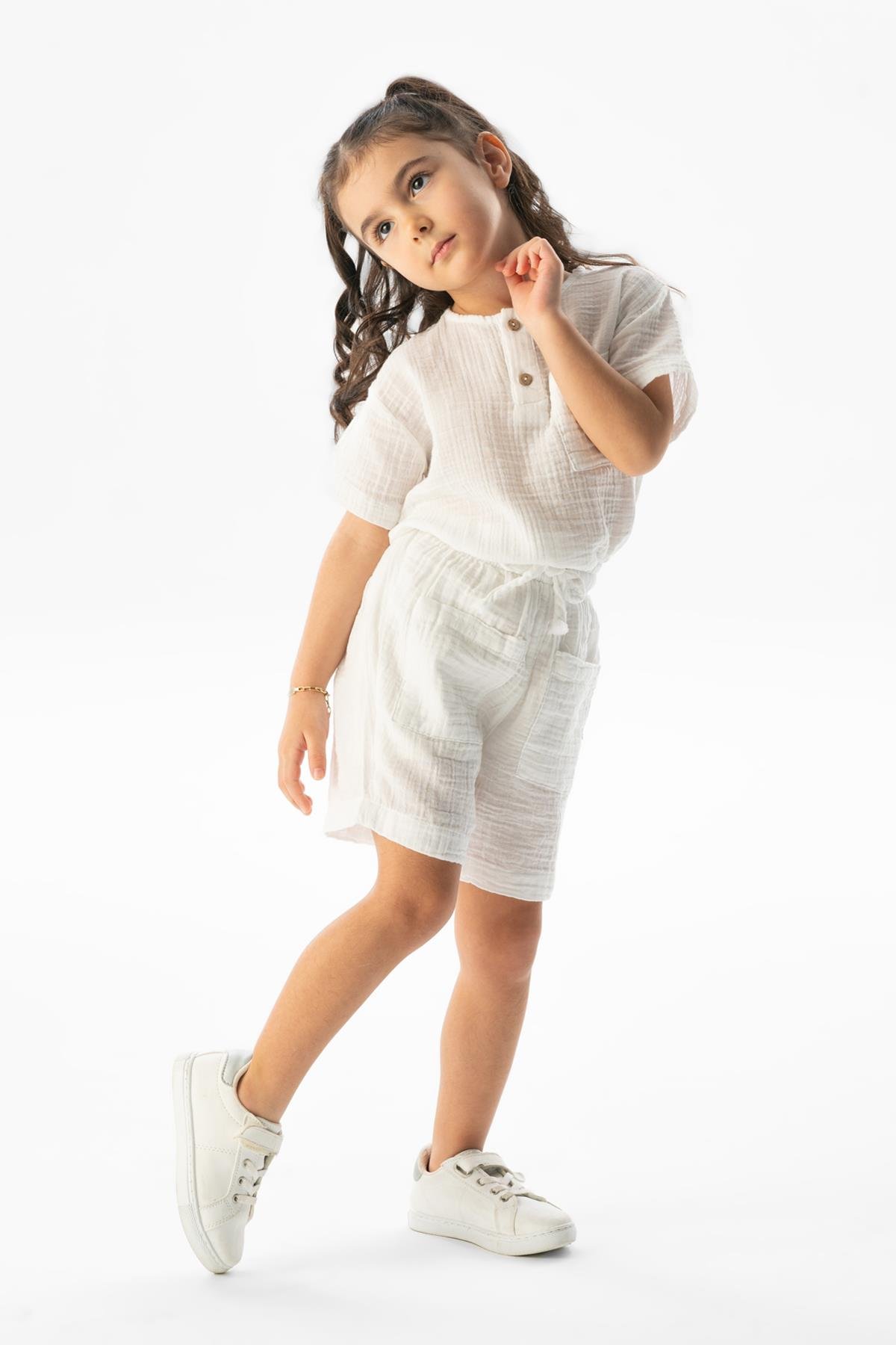 Batı Cep Detaylı Yazlık Müslin Kız Çocuk Şort Beyaz Byz