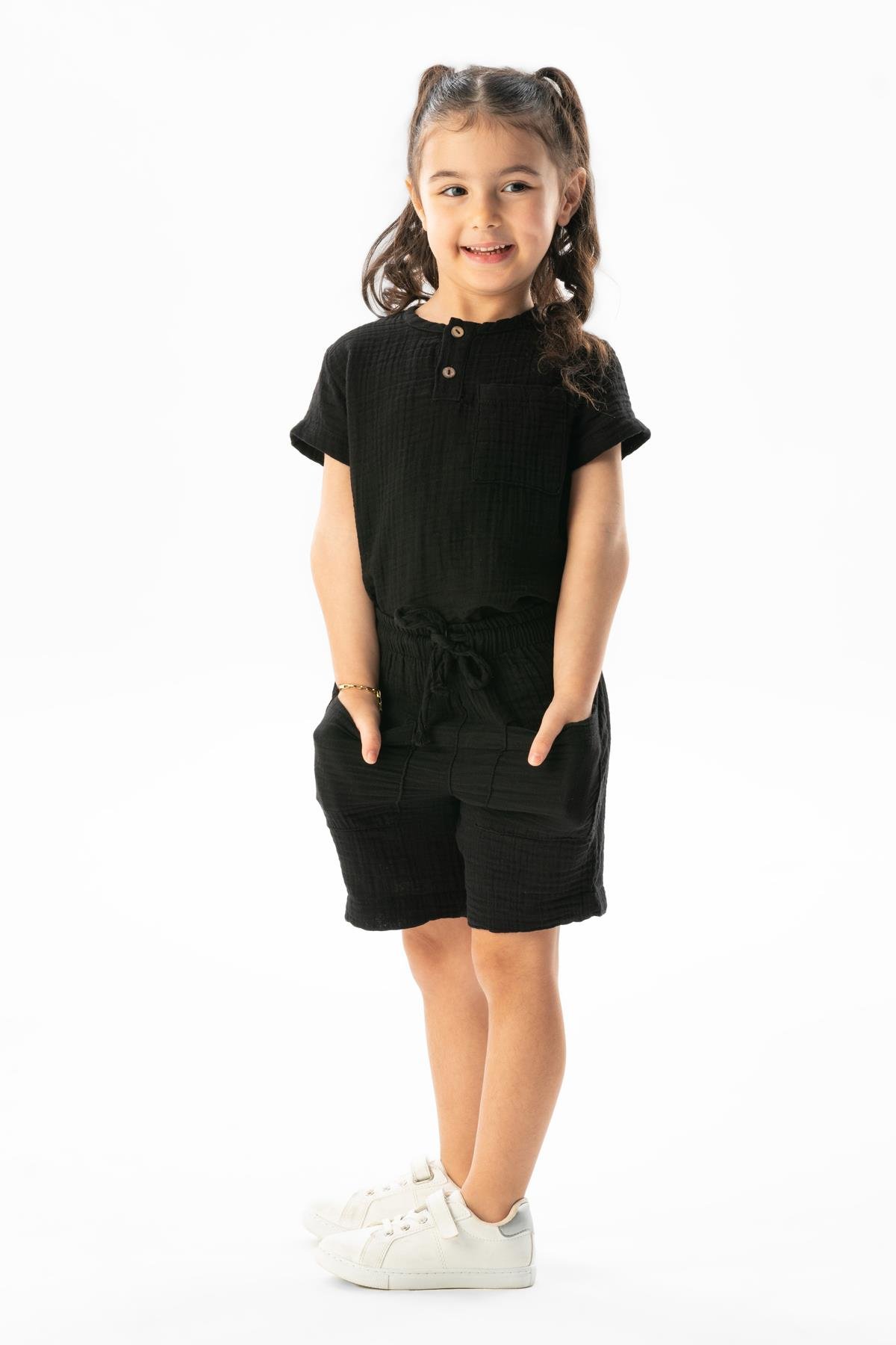 Batı Cep Detaylı Yazlık Müslin Kız Çocuk Şort Siyah Syh