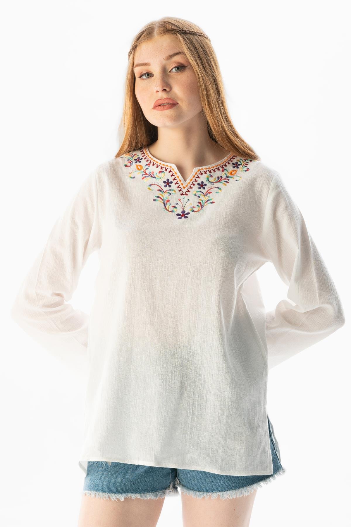 Büyük Beden Uzun Kol Şile Bezi Gökkuşağı Nakış Detaylı Yazlık Bluz Beyaz Byz