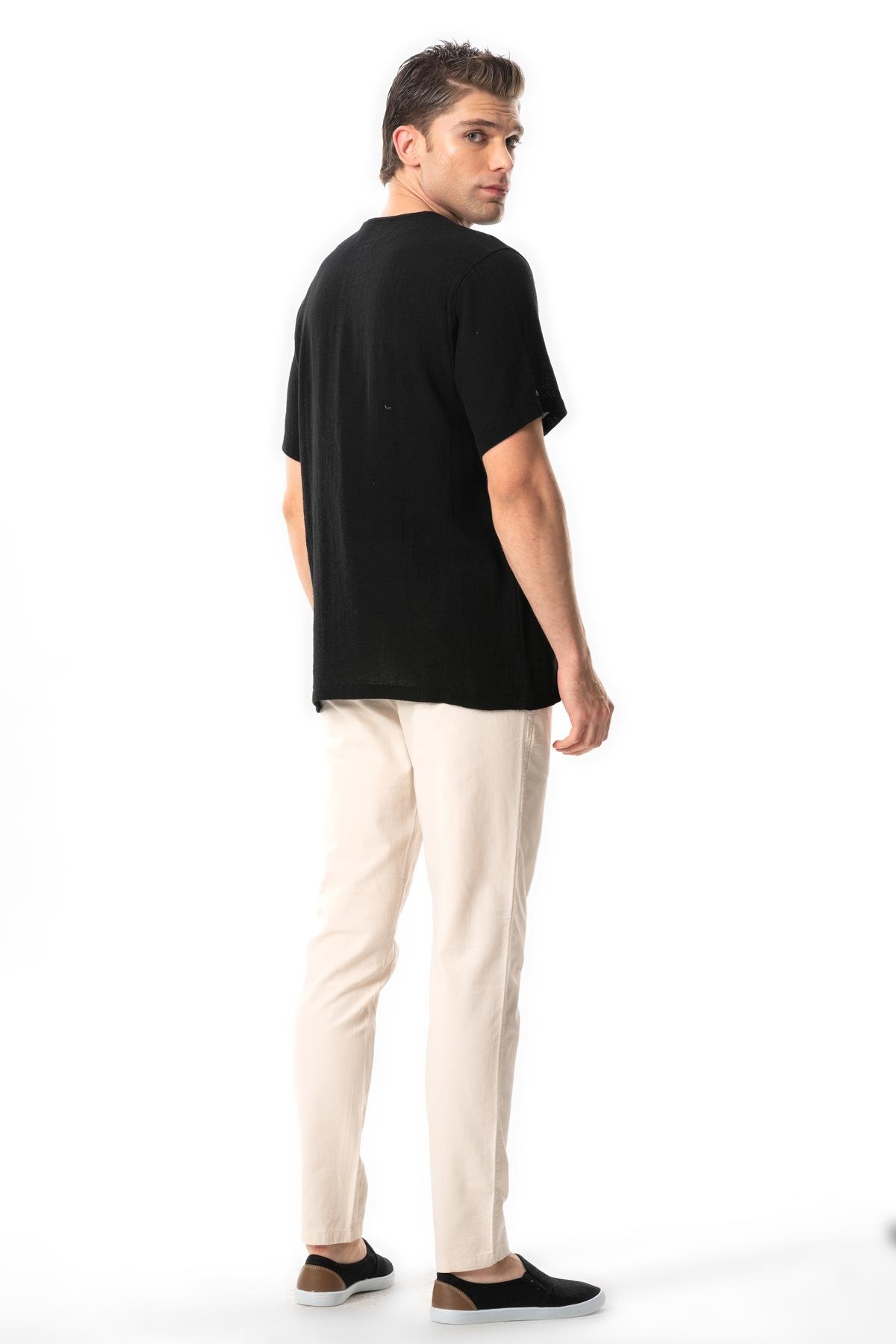 Halikarnas Kısa Kol Violet Düğme Detaylı Erkek Yazlık Tshirt Siyah Syh