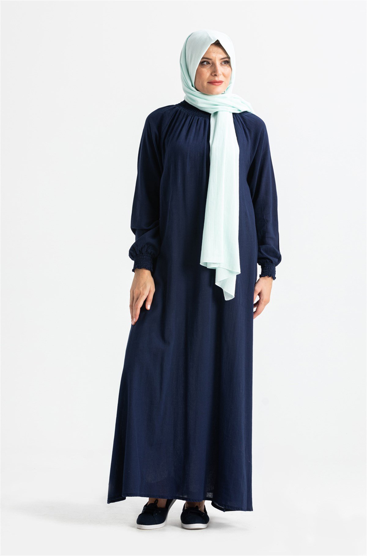 Kadın Şile Bezi Pamuk Namaz Elbisesi Tek Parça Kolay Boydan Giyilen Kolu ve Yakası Lastikli Lacivert Lcvt