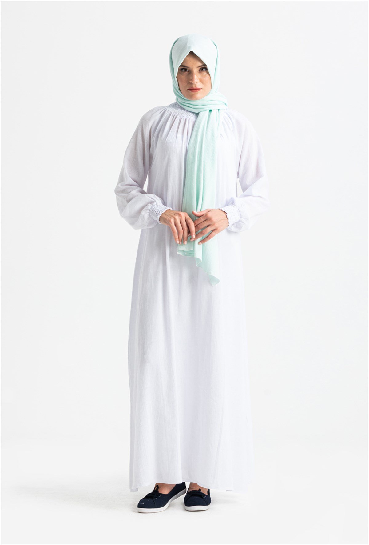 Kadın Şile Bezi Pamuk Namaz Elbisesi Tek Parça Kolay Boydan Giyilen Kolu ve Yakası Lastikli Beyaz Byz