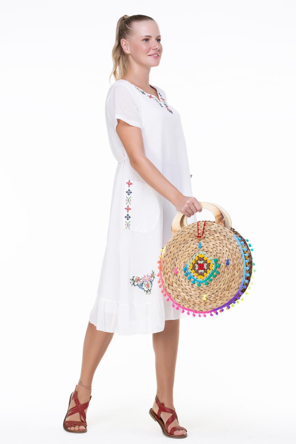 Kısa Kol Büyük Beden Mehtap Şile Bezi Nakış Detaylı Midi Boy Yazlık Otantik Elbise Krem Krm