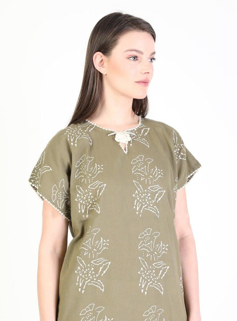 Kısa Kol Şile Bezi Baskılı Midi Boy Elbise Zambak Desen Haki Hk