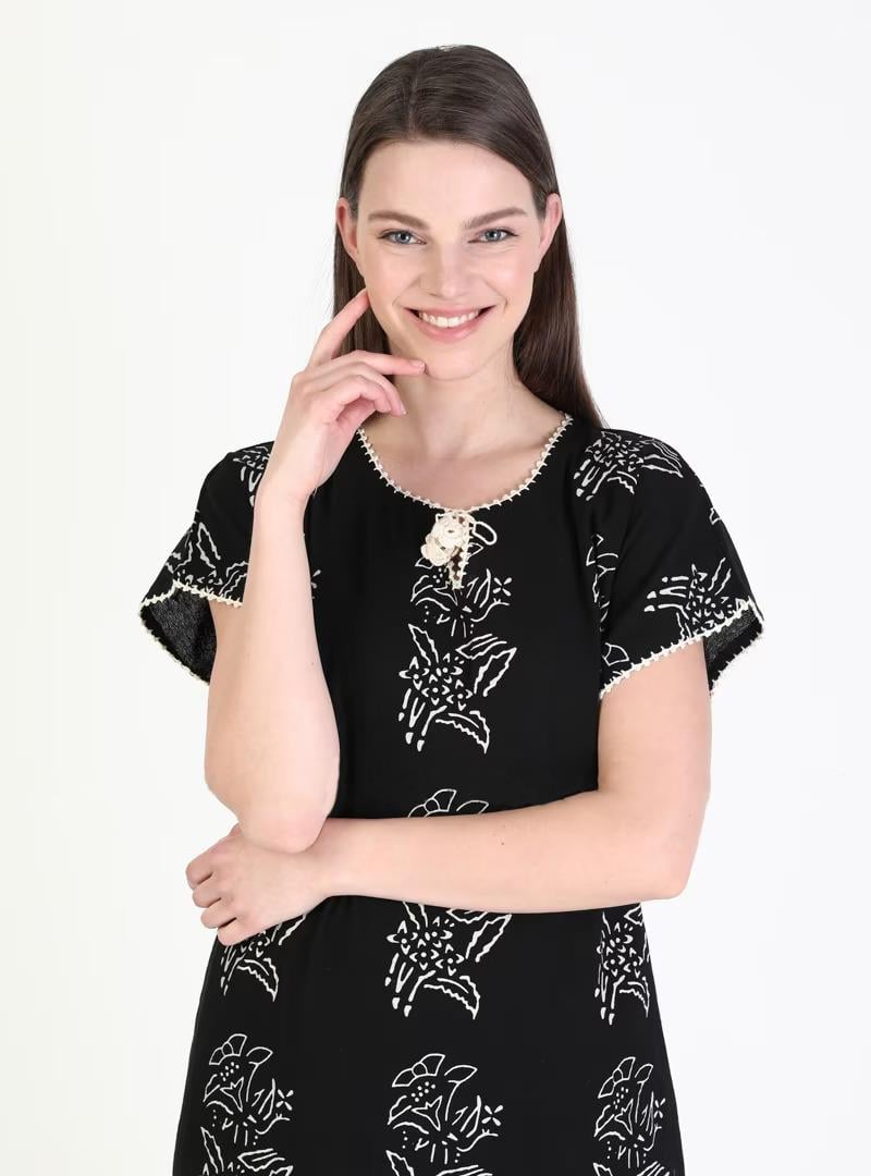Short Sleeve Sile Fabric Baskılı Midi Dress Lily Pattern Black