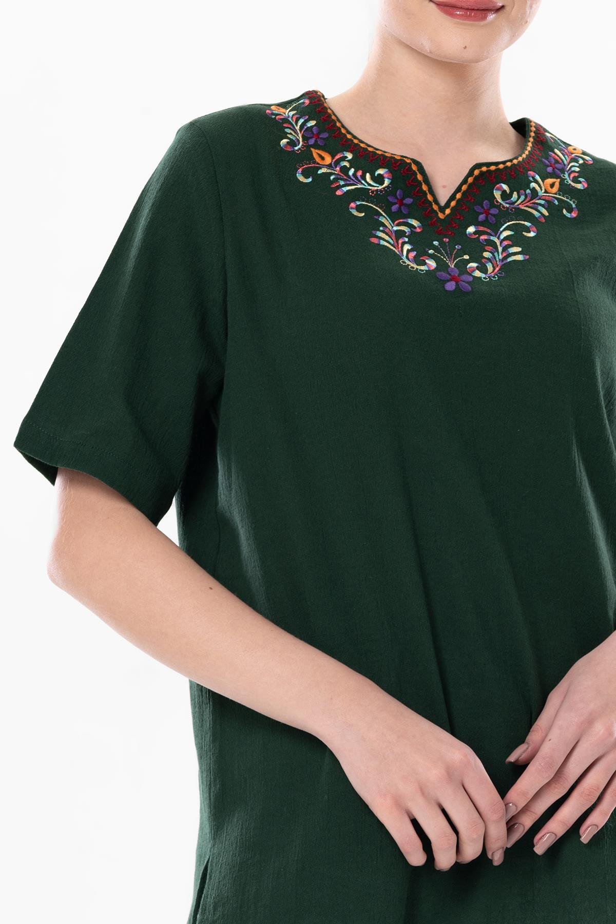 Kısa Kol Şile Bezi Gökkuşağı Nakış Detaylı Yazlık Bluz Yeşil Ysl