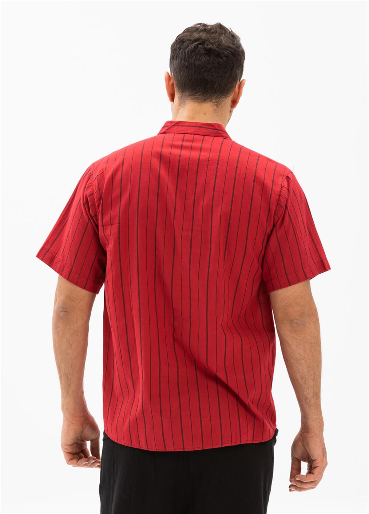 Kısa Kol Şile Bezi Hakim Yaka Erkek Tshirt Kırmızı Siyah Çizgili