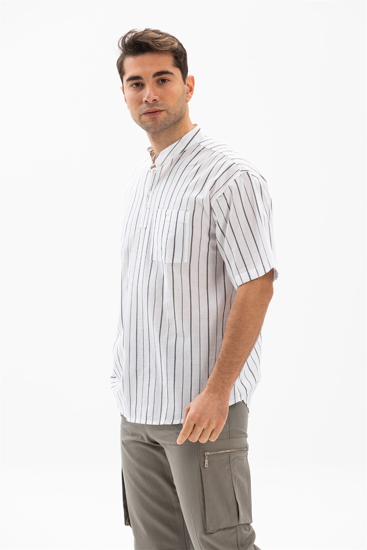Kısa Kol Şile Bezi Hakim Yaka Erkek Tshirt Beyaz Siyah Çizgili
