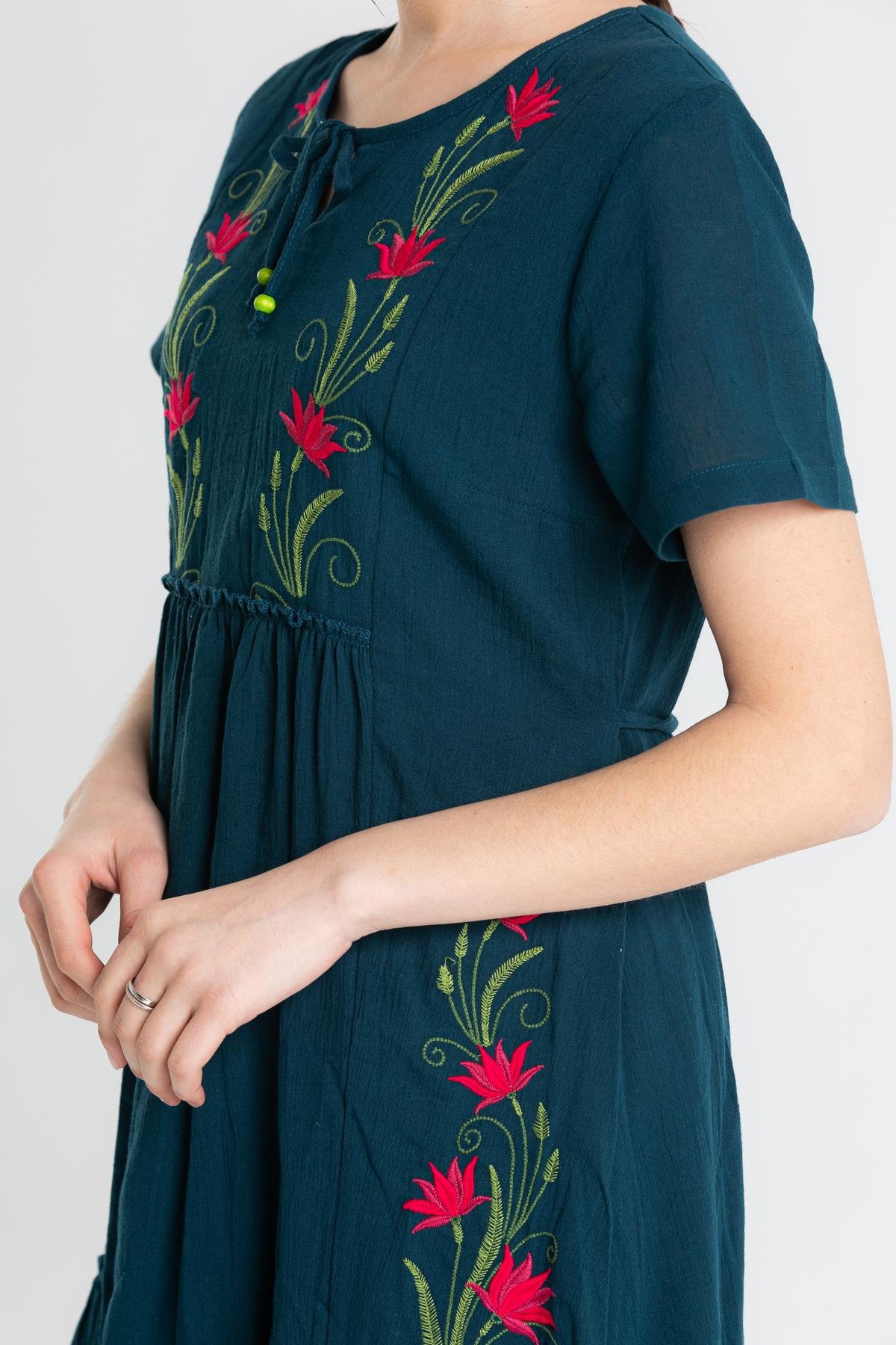 Kısa Kol Şile Bezi Lalezar Nakışlı Midi Boy Elbise Petrol Ptrl