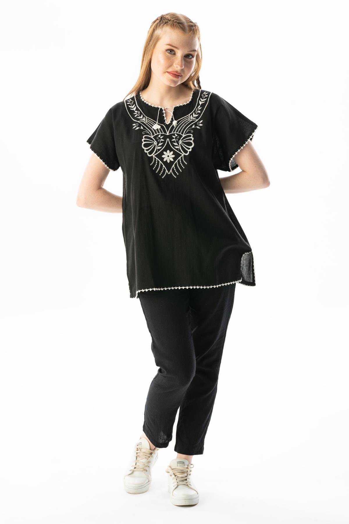 Kısa Kol Şile Bezi Naz Yazlık Bluz Siyah Syh