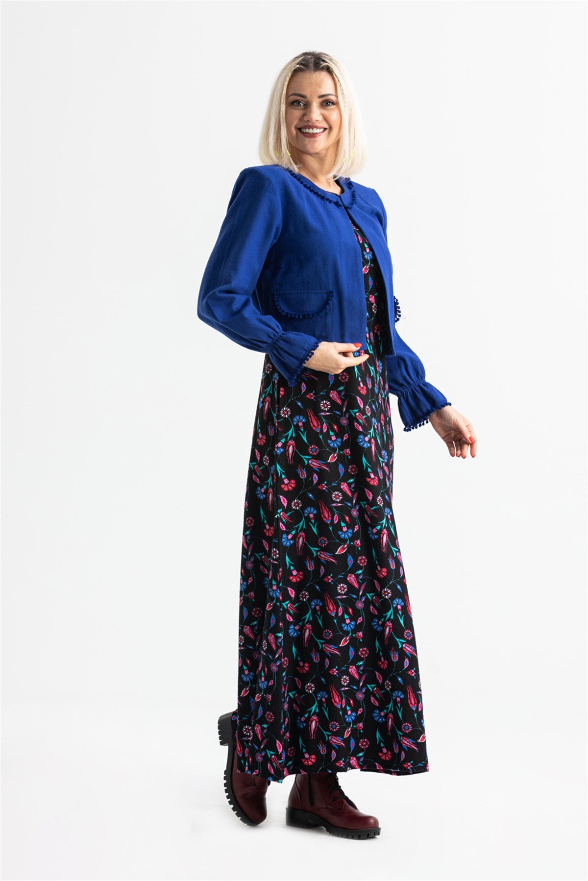 Kolsuz Selen Pazen Uzun Elbise Çini Desen Saks Sks