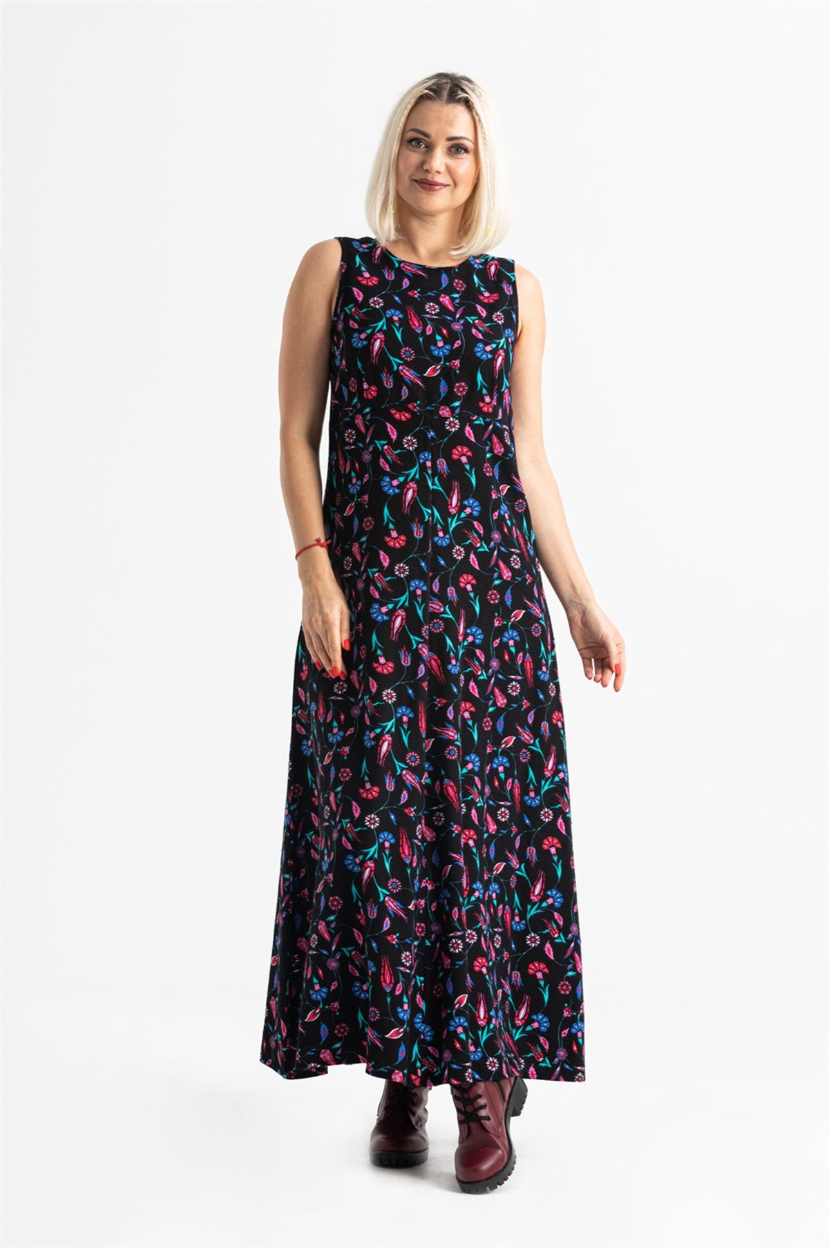 Kolsuz Selen Pazen Uzun Elbise Çini Desen Saks Sks