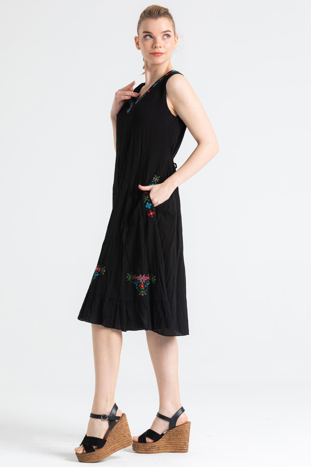 Kolsuz Şile Bezi Mehtap Midi Boy Elbise Siyah Syh