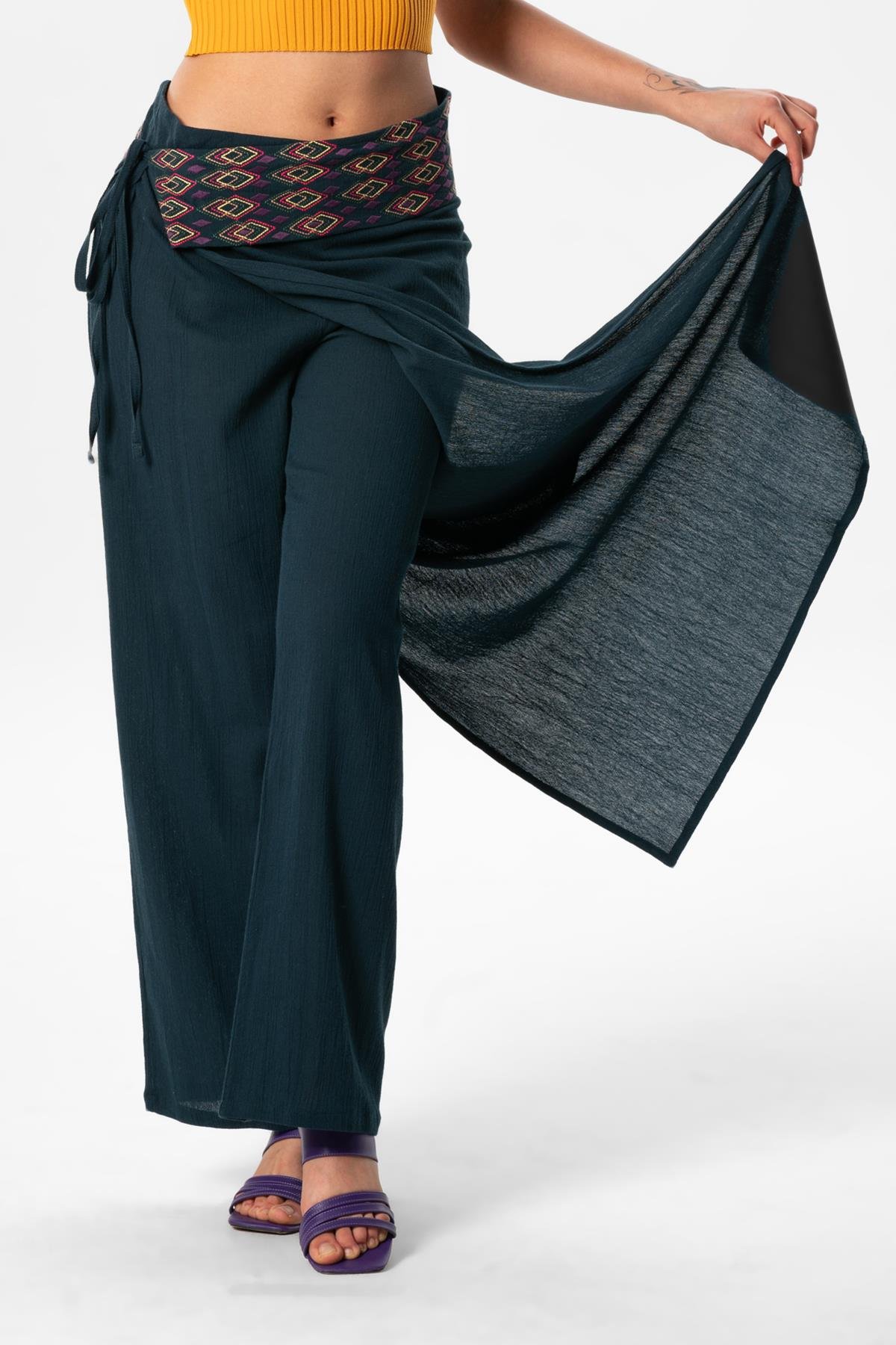 Kumru Şile Bezi Nakışlı Bağlama Detaylı Yazlık Otantik Pantolon Petrol Ptrl