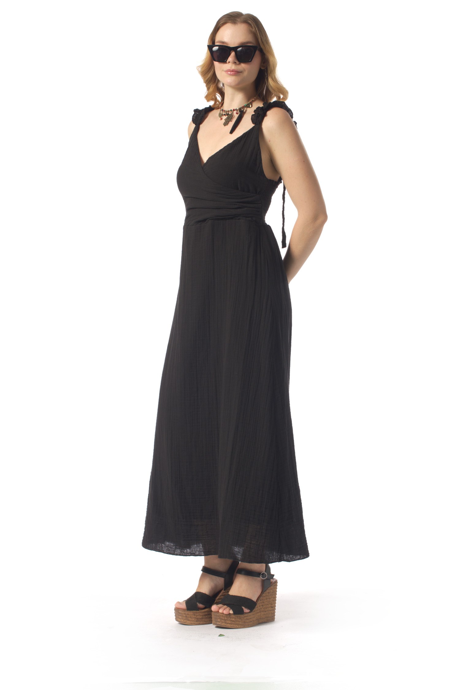 Lady Adjustable Shoulder Strap V-Neck Long Muslin Dress Black