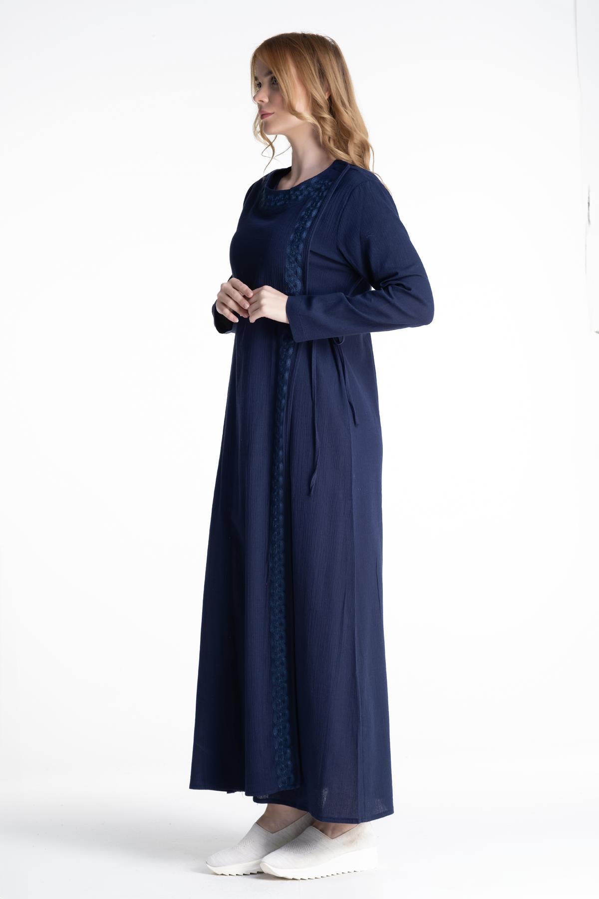 Embroidered Sile Fabric Abaya Navy Blue