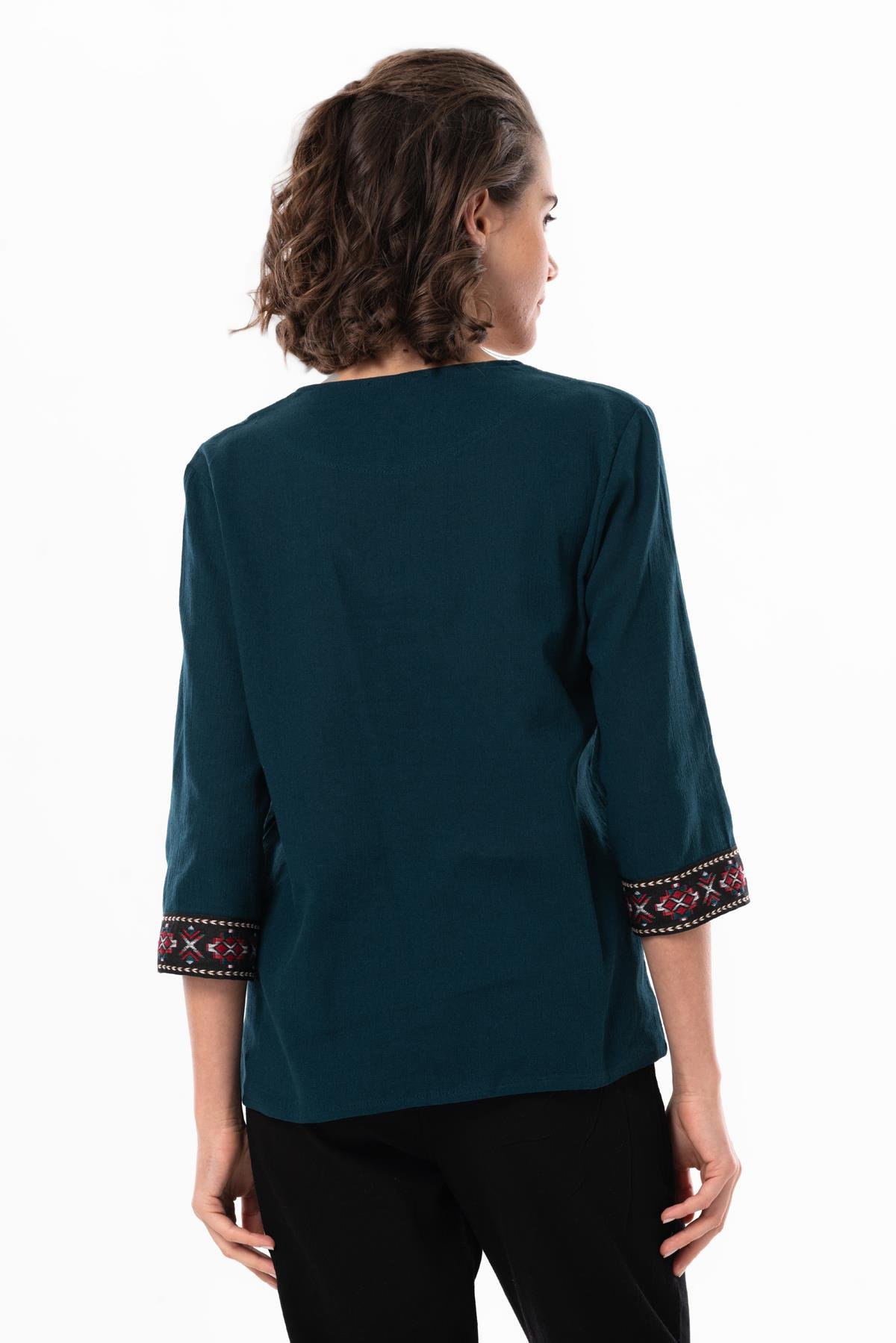 Truvakar Kol V Yaka Nakışlı Talya Şile Bezi Yazlık Bluz Petrol Ptrl
