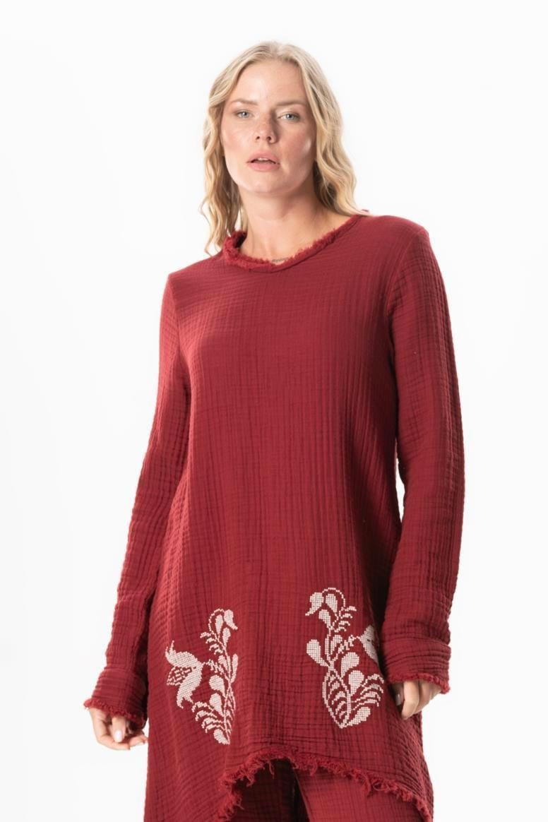 Uzun Kol Filiz V Yaka Sonbahar ve Kışlık Asimetrik Kesim Nakışlı Double Müslin Tunik Bordo Brd