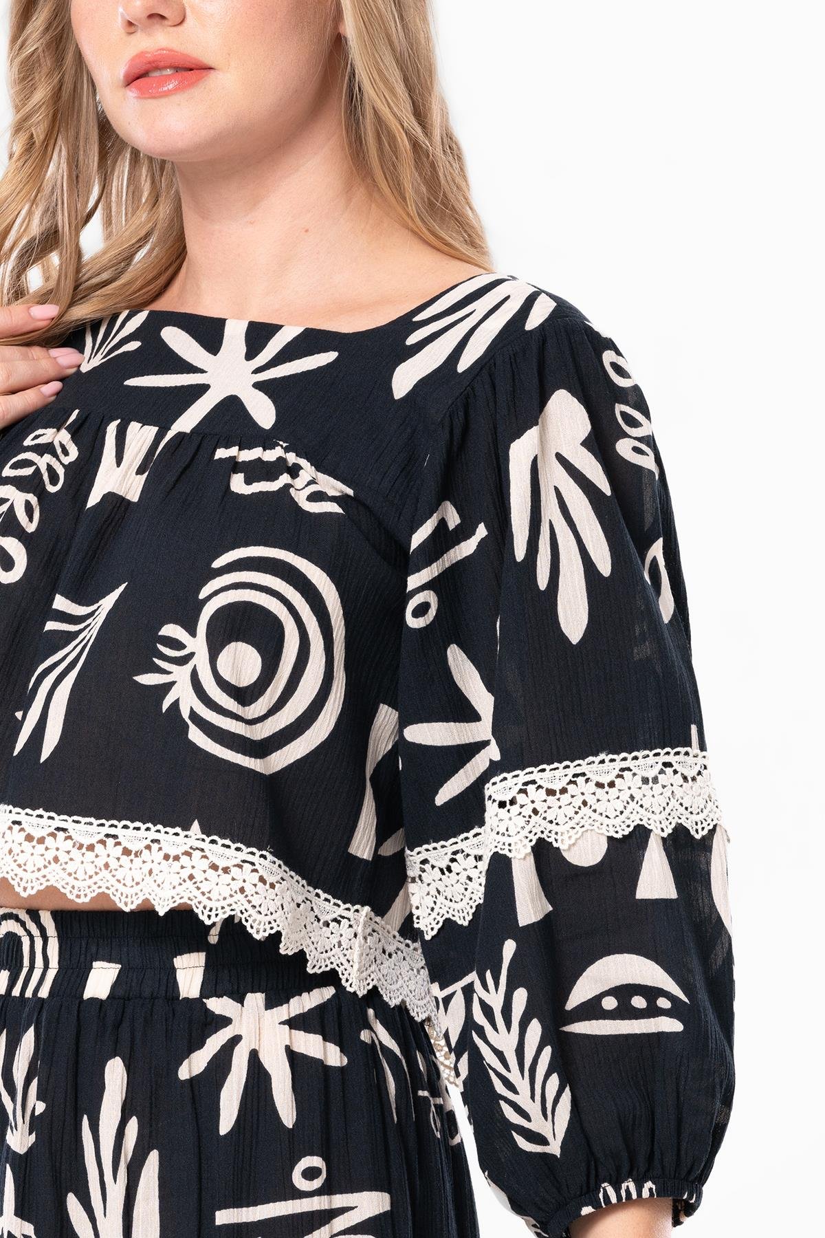 Uzun Kol Şile Bezi Akyaka Güpür Detay Yazlık Otantik Crop Bluz Siyah Syh