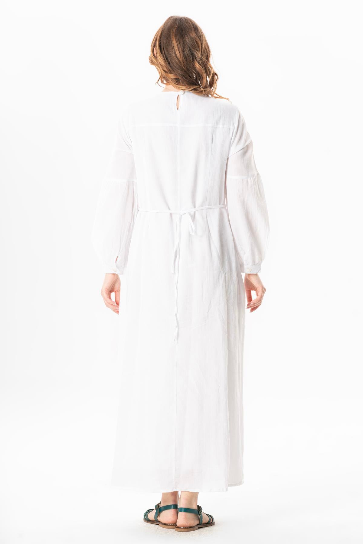 Uzun Kol Şile Bezi Gülşah Bisiklet Yaka Nakışlı Uzun Yazlık Elbise Beyaz Byz