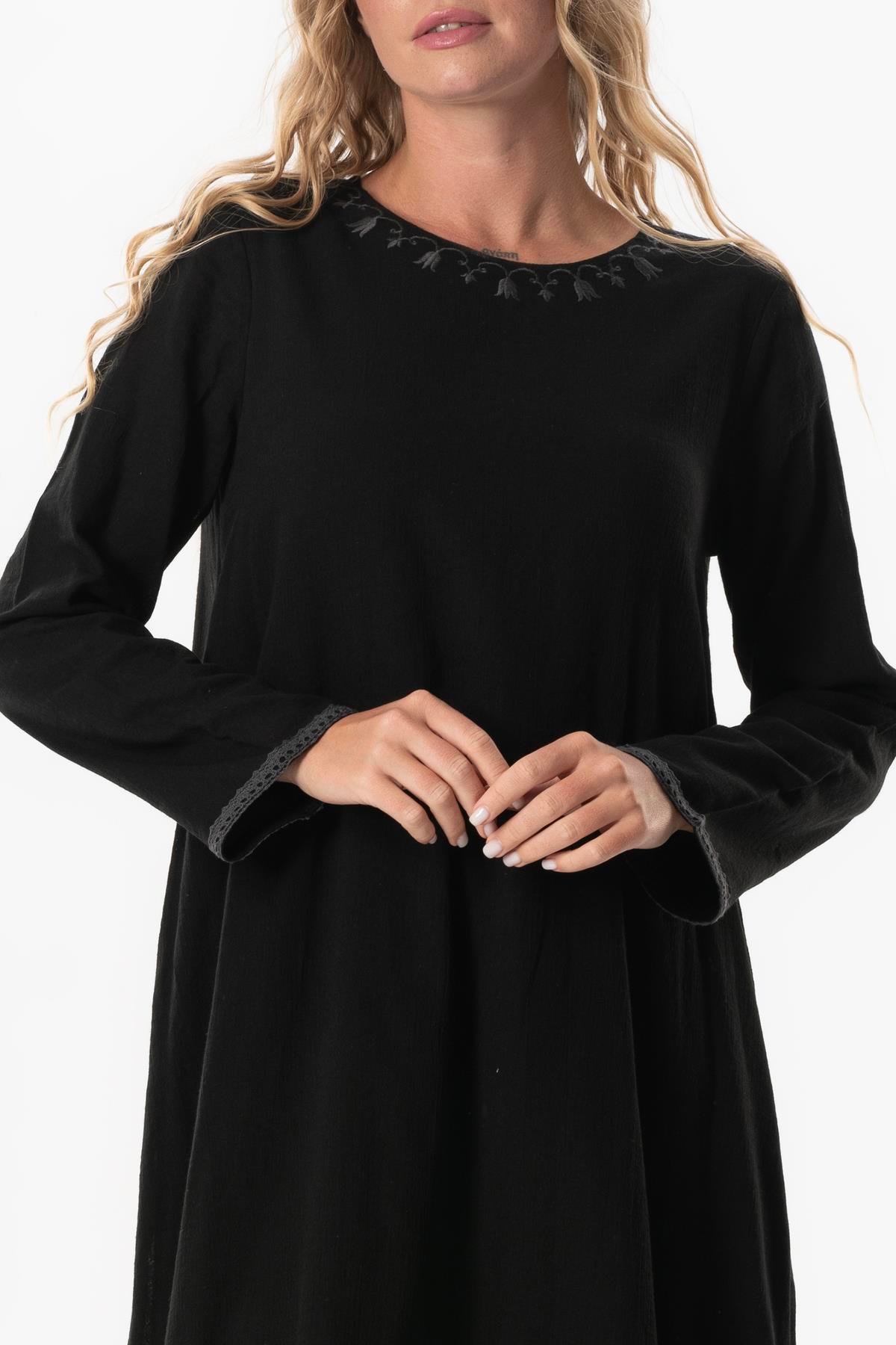 Uzun Kol Şile Bezi Lerzan Oval Yaka Nakışlı Yazlık Elbise Siyah Syh