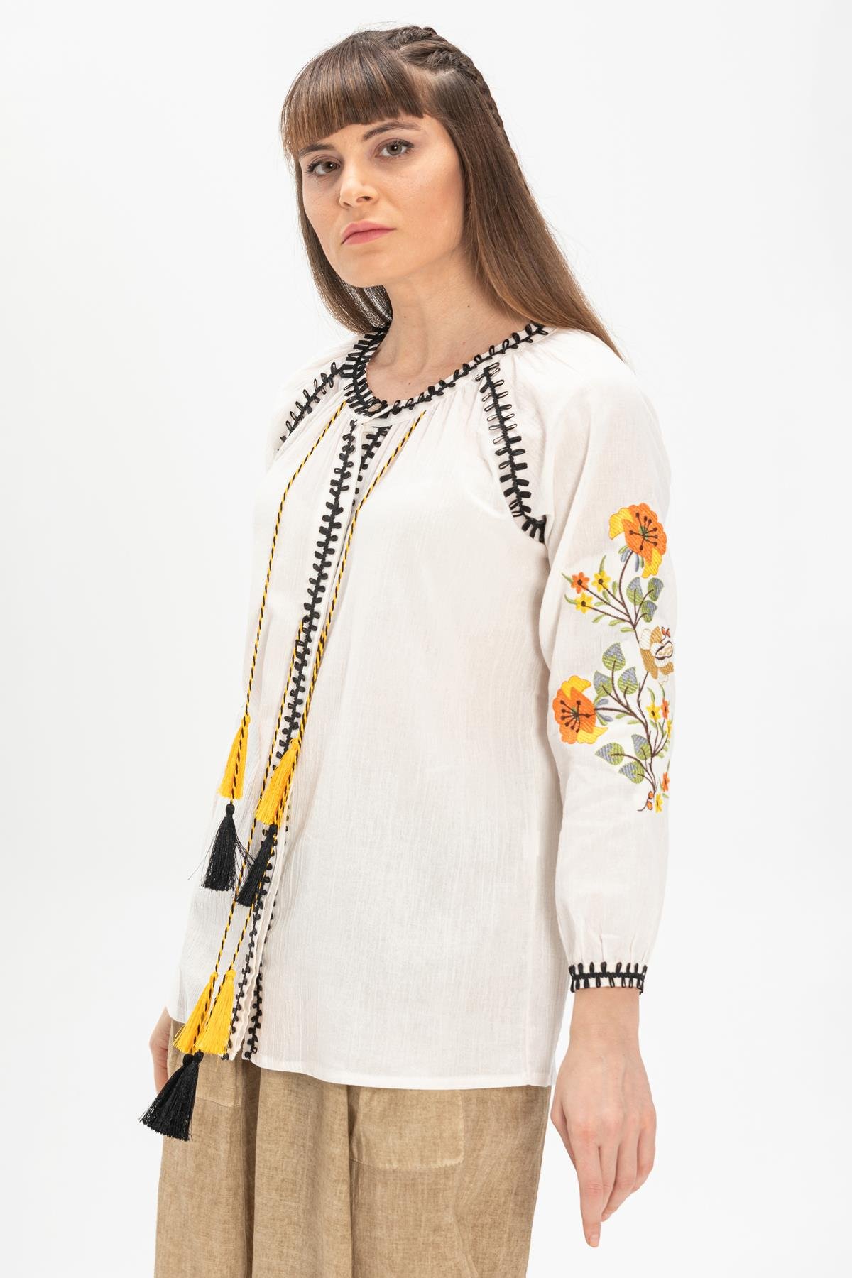 Uzun Kol Şile Bezi Nigar Bluz Krem Krm