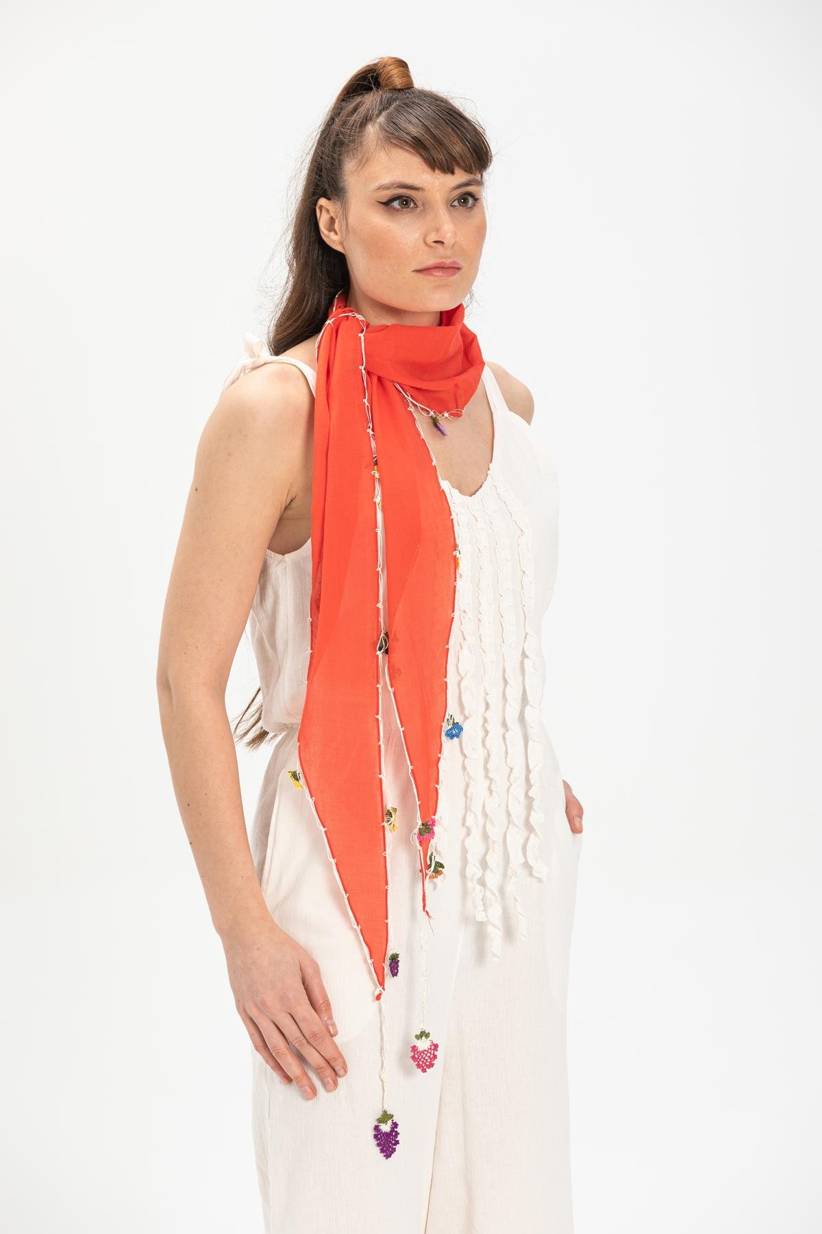 Embroidered Scarf Grass Red
