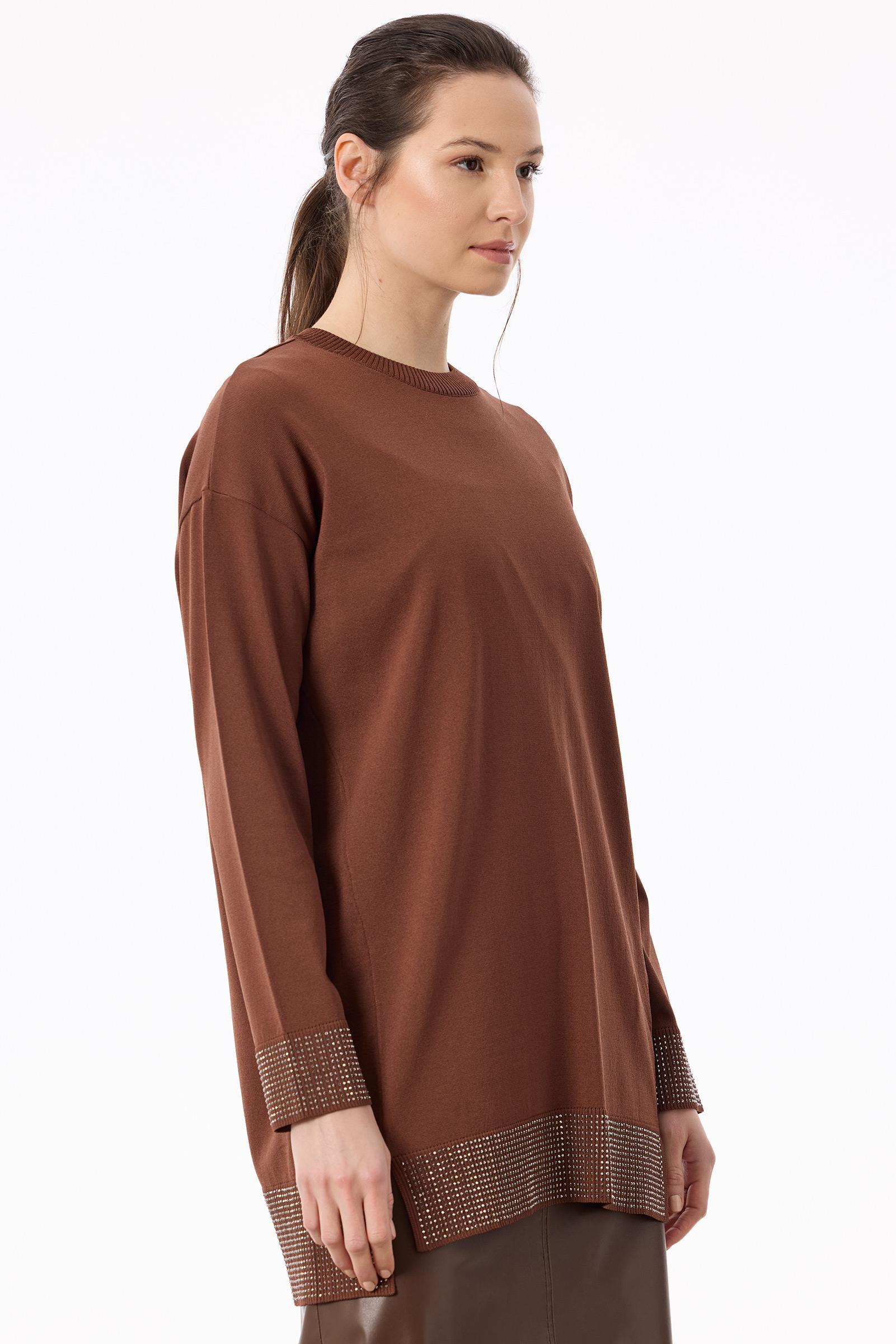 Arkadan Öne Dönen Taş Baskılı Rayon Tunik KAHVE