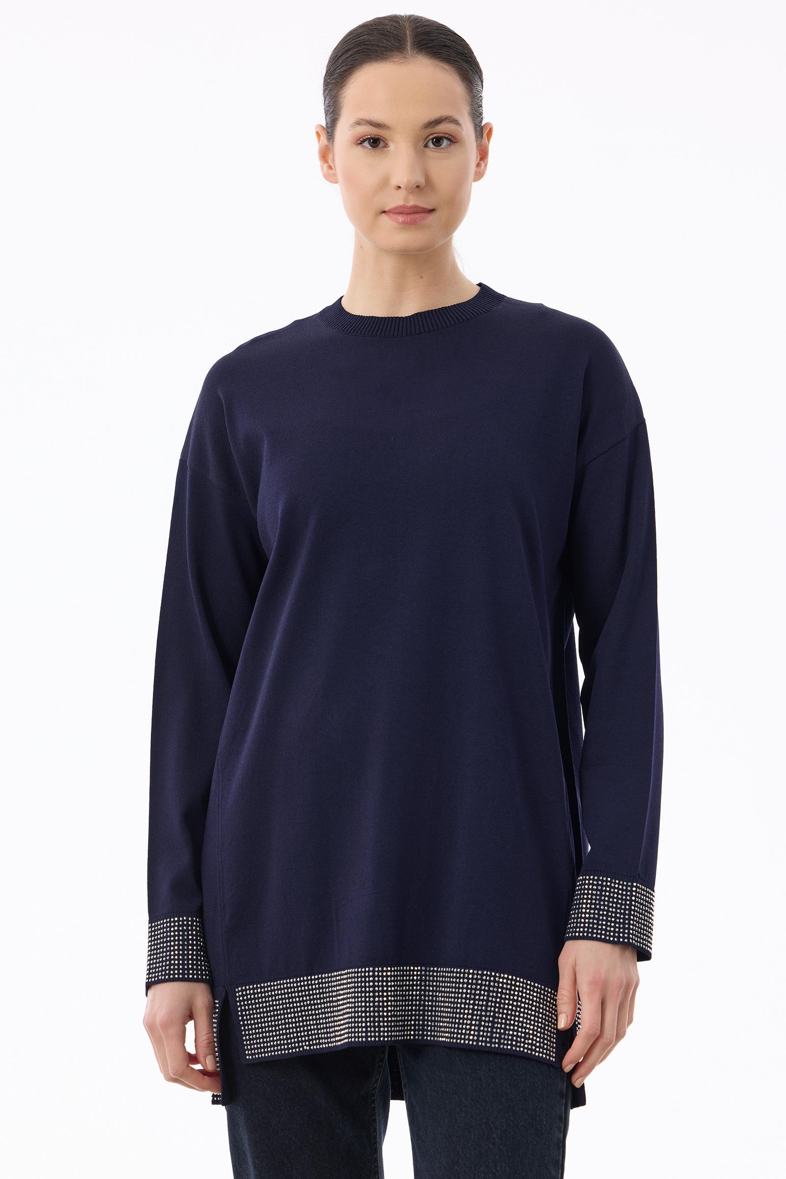 Arkadan Öne Dönen Taş Baskılı Rayon Tunik LACİVERT