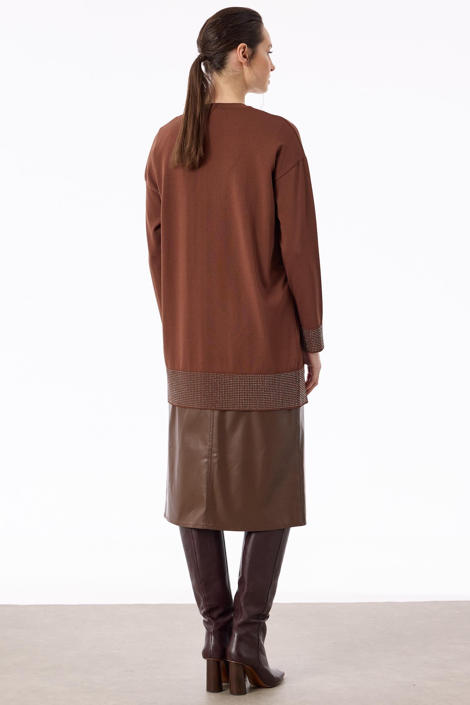 Arkadan Öne Dönen Taş Baskılı Rayon Tunik KAHVE