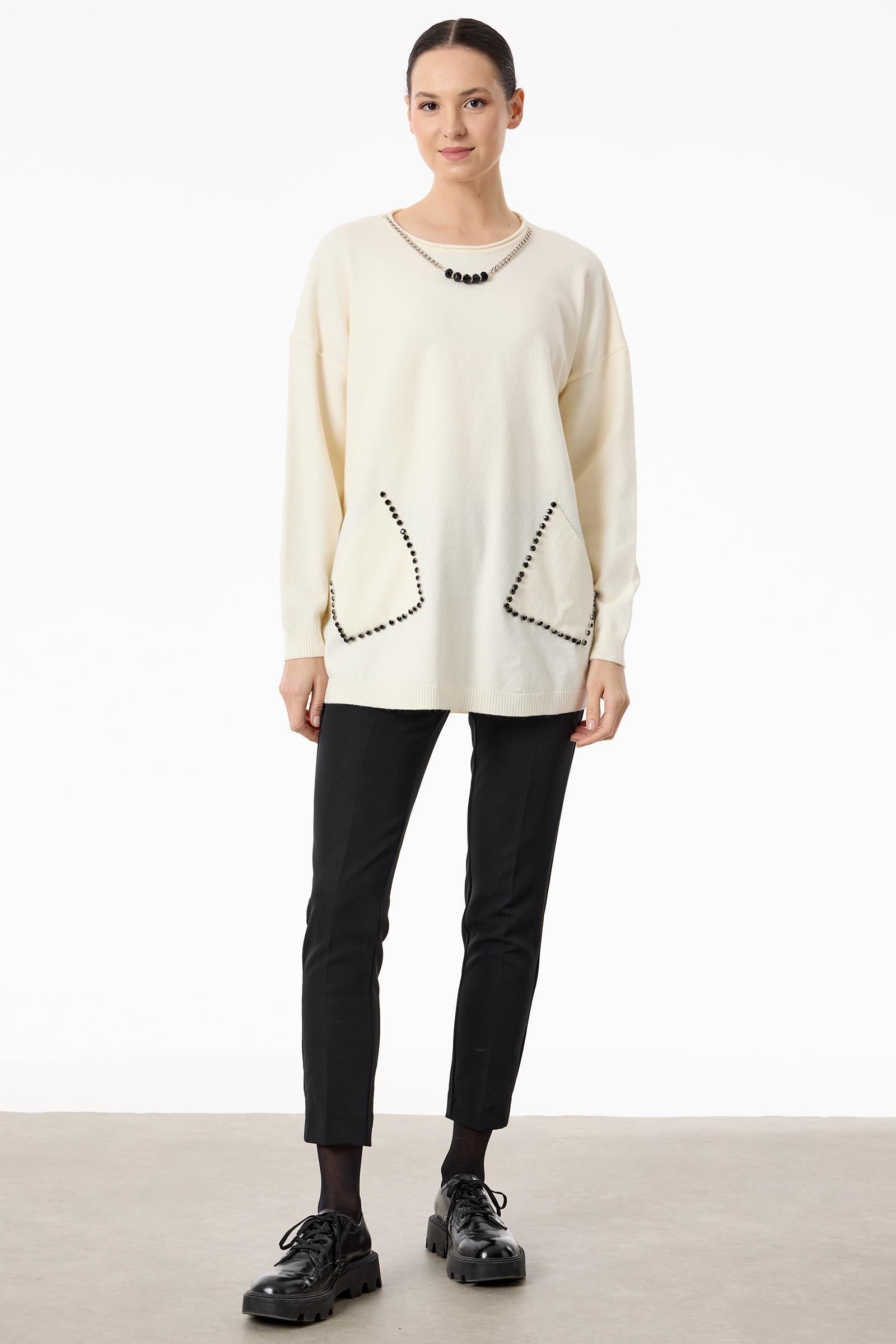 Cepleri Taşlı Kolye Detaylı Triko Tunik EKRU