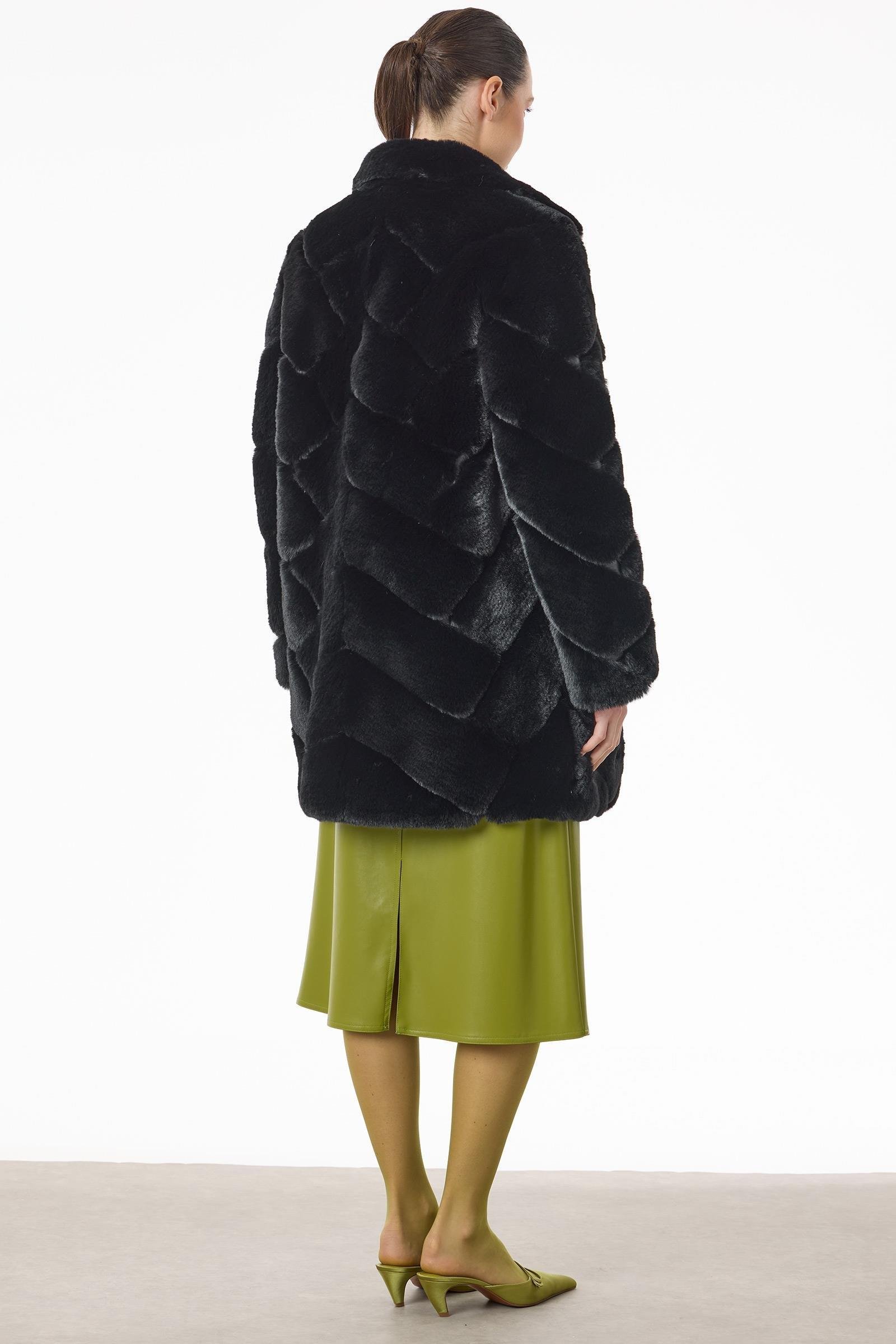 Deri Detaylı Verev Çizgili Kürk Kaban SİYAH