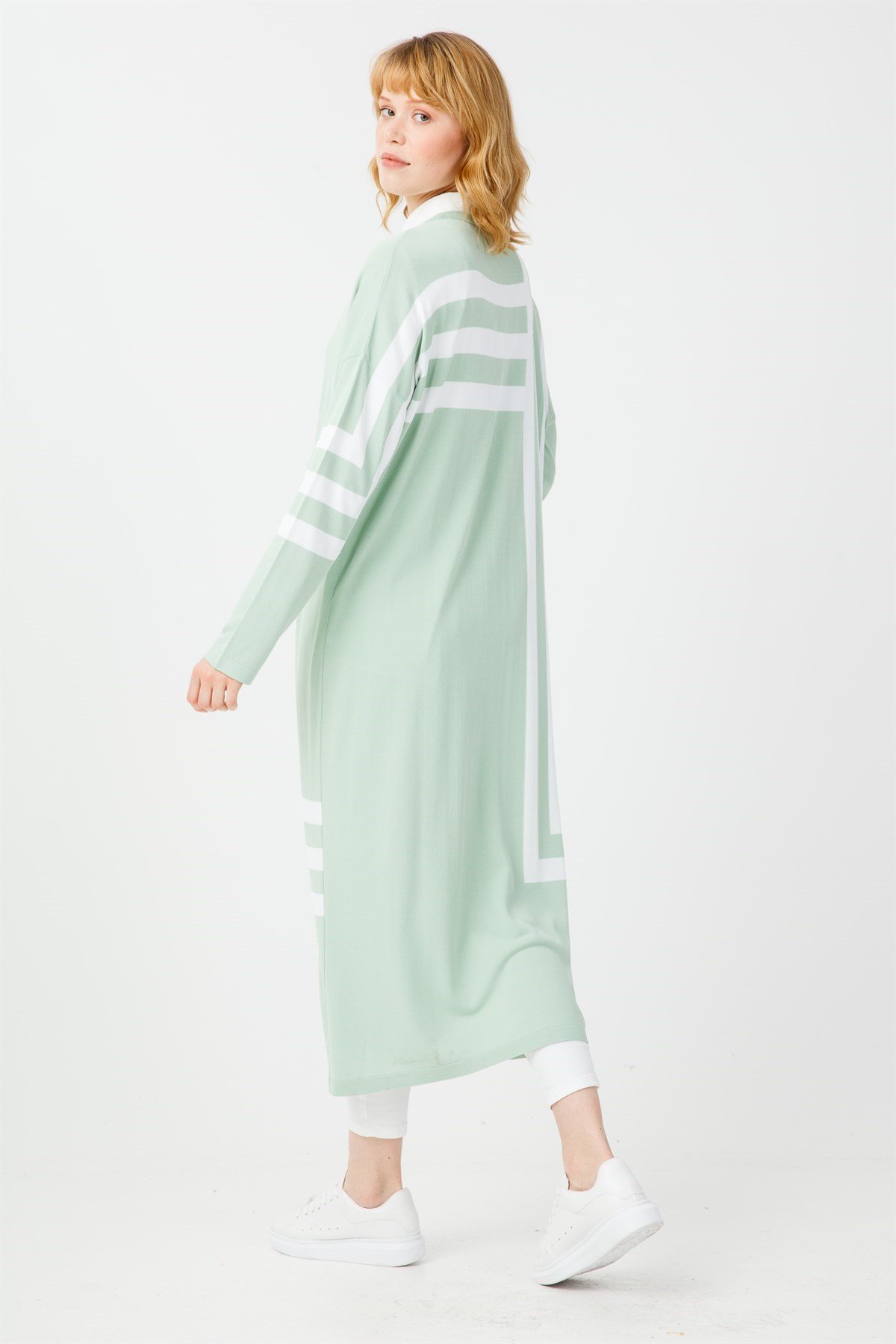 GEOMETRİK DESENLİ UZUN RAYON HIRKA MİNT