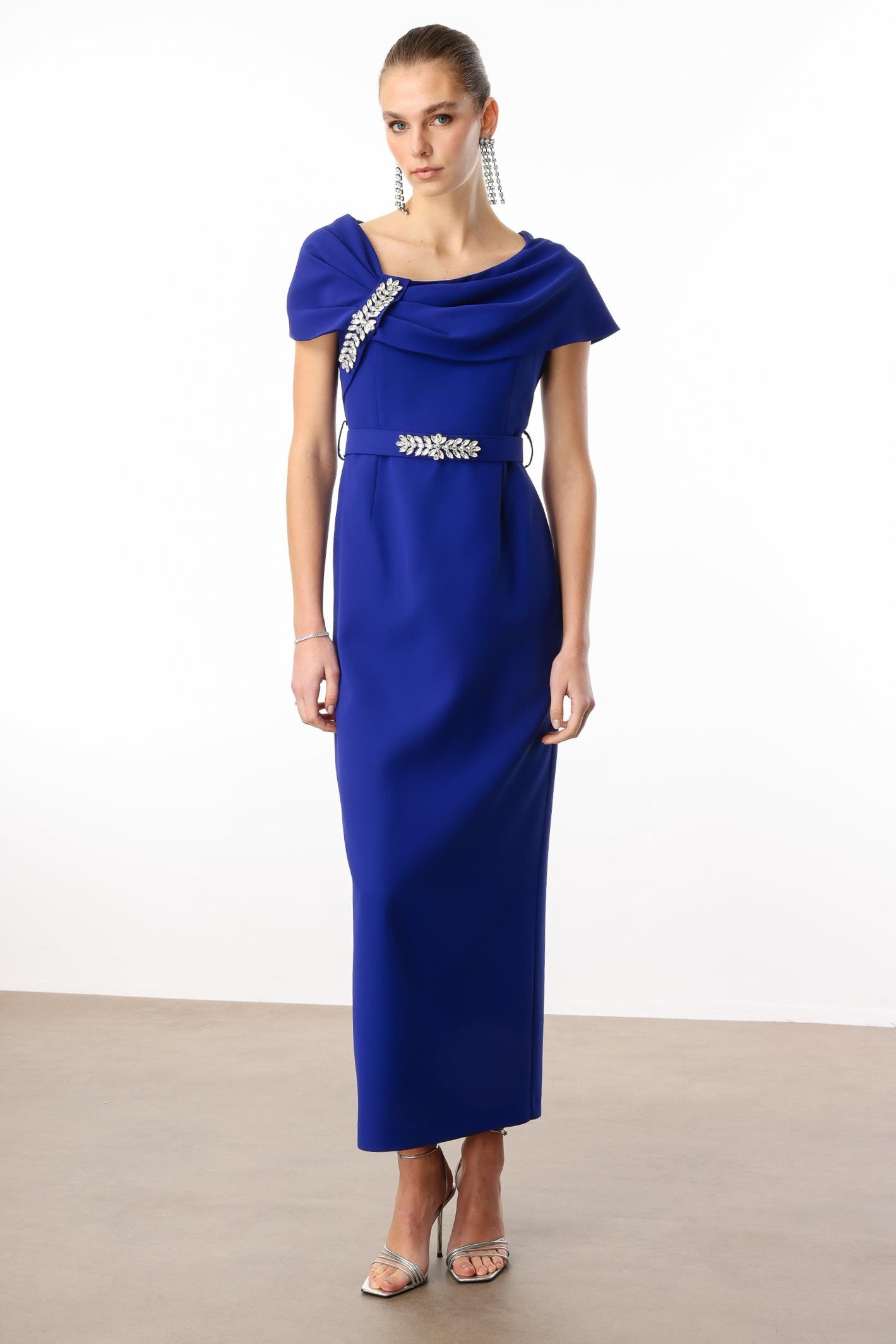 Modailgi  Aksesuar Detaylı Elbise Saks