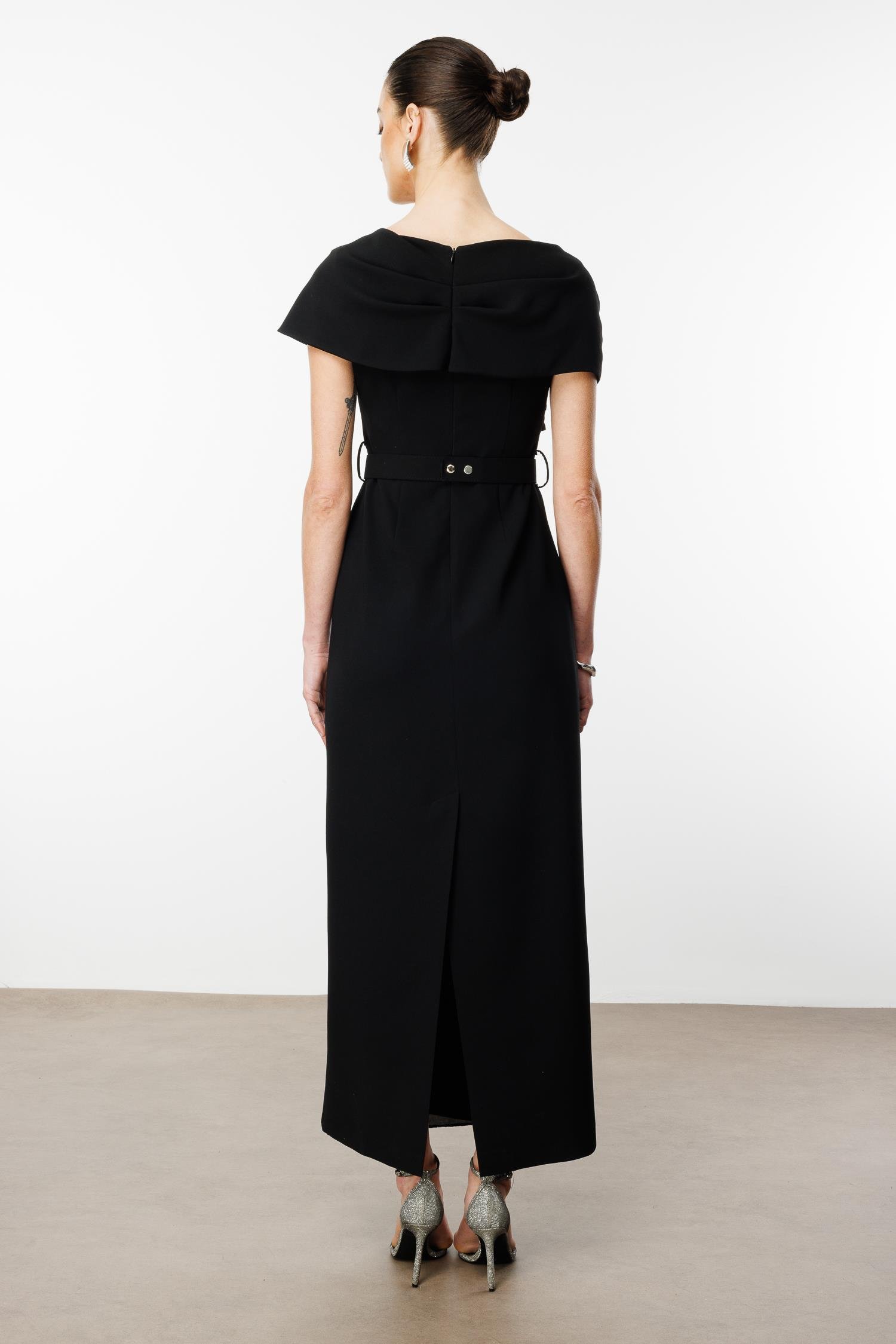 Modailgi  Aksesuar Detaylı Elbise Siyah