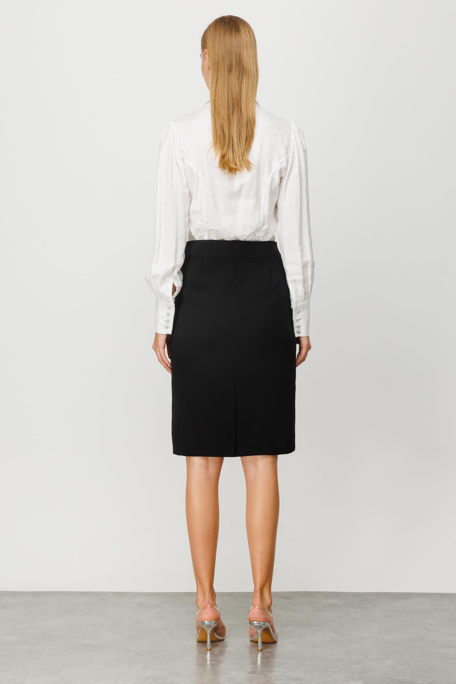 Modailgi  Arka Yırtmaçlı Klasik Kısa Etek Siyah