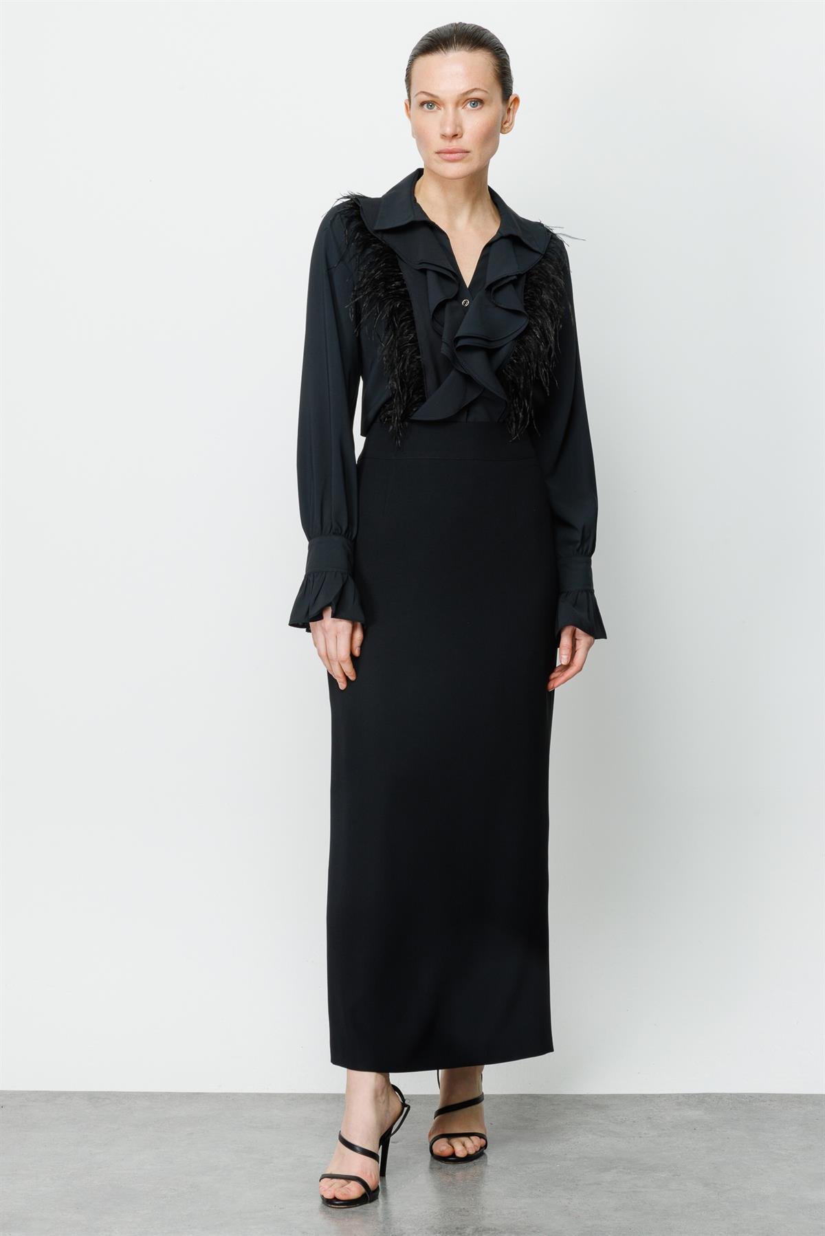 Modailgi  Arkası Pilikaşe Etek Siyah