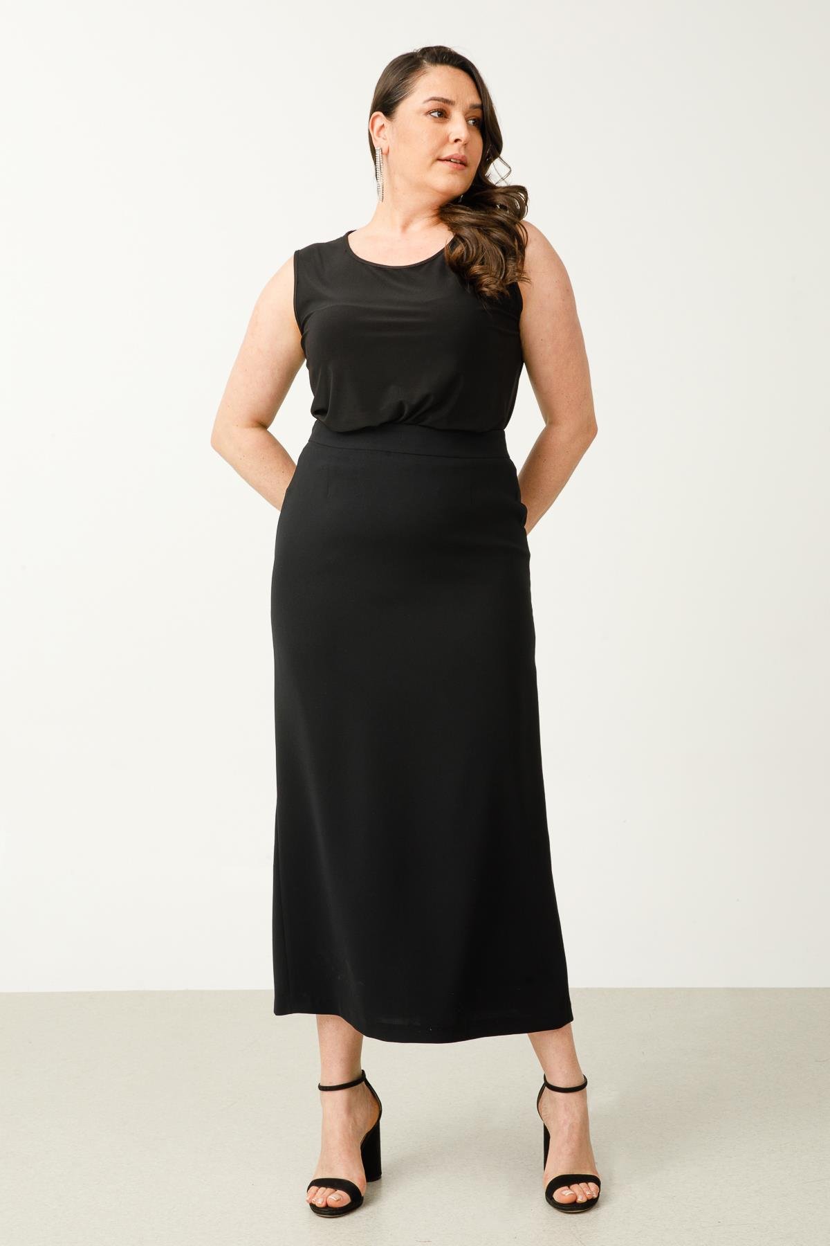 Modailgi  Arkası Pilikaşe Klasik Uzun Etek Siyah