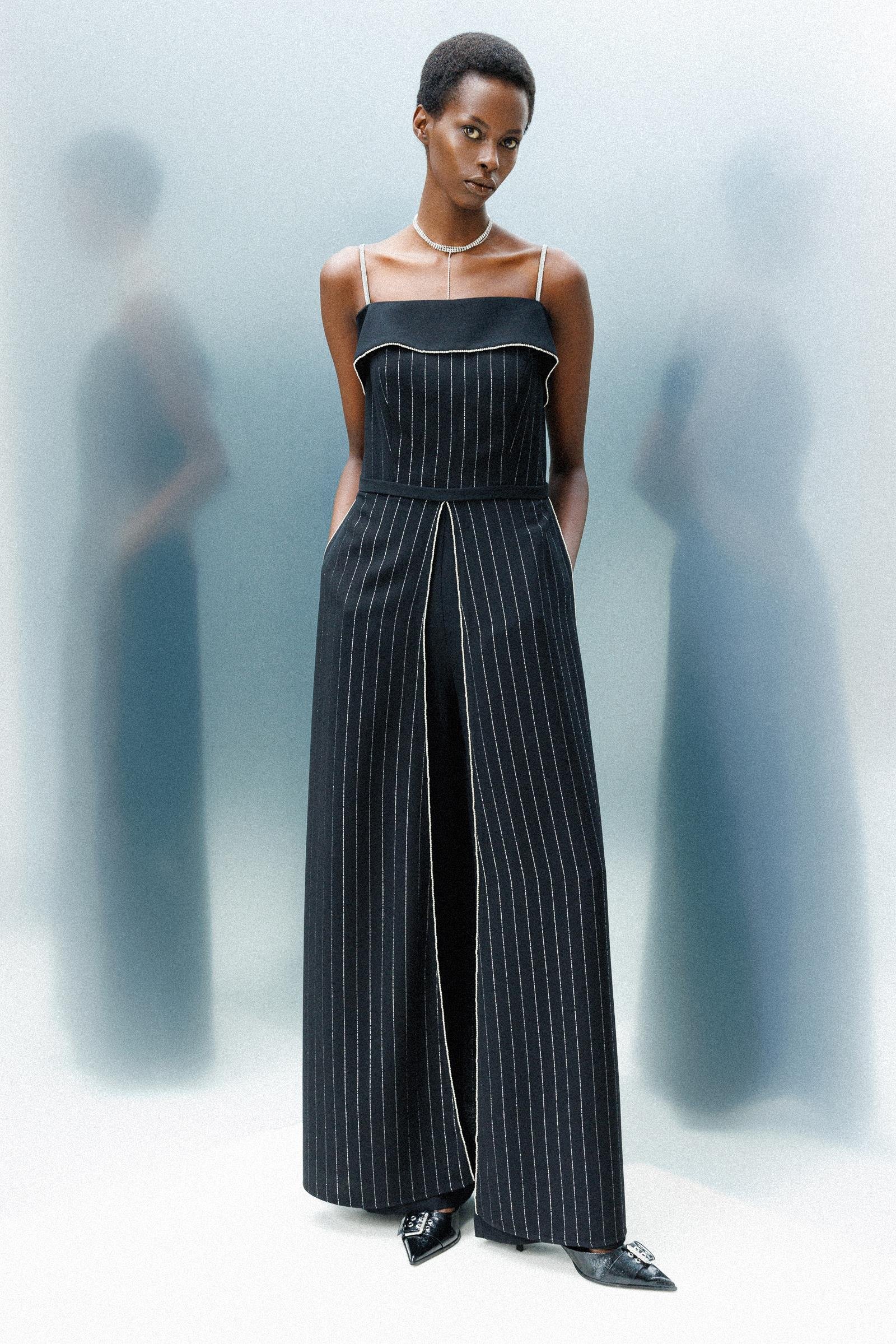 Modailgi  Askılı Taş Şeritli Simli Çizgili Tulum Siyah