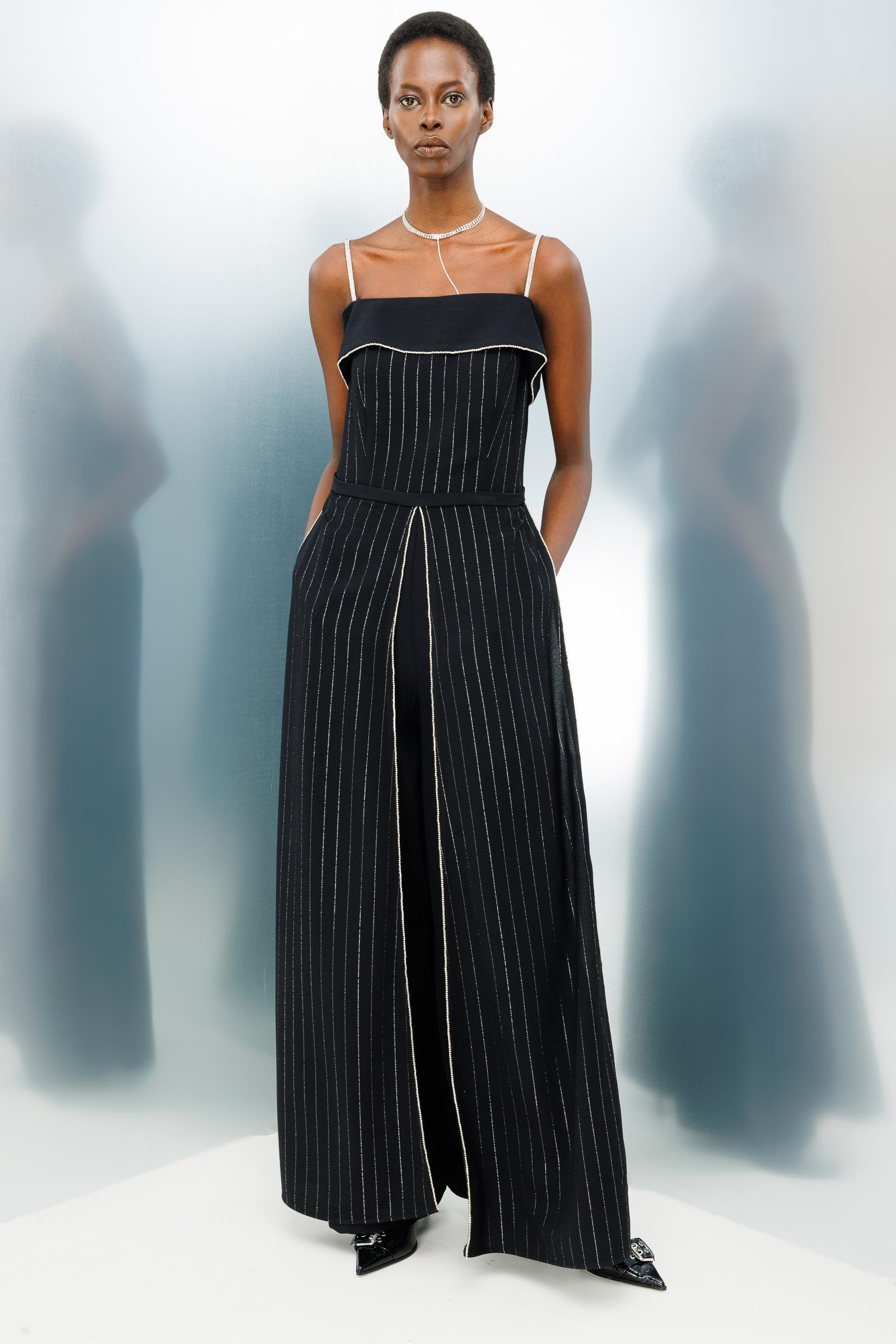 Modailgi  Askılı Taş Şeritli Simli Çizgili Tulum Siyah