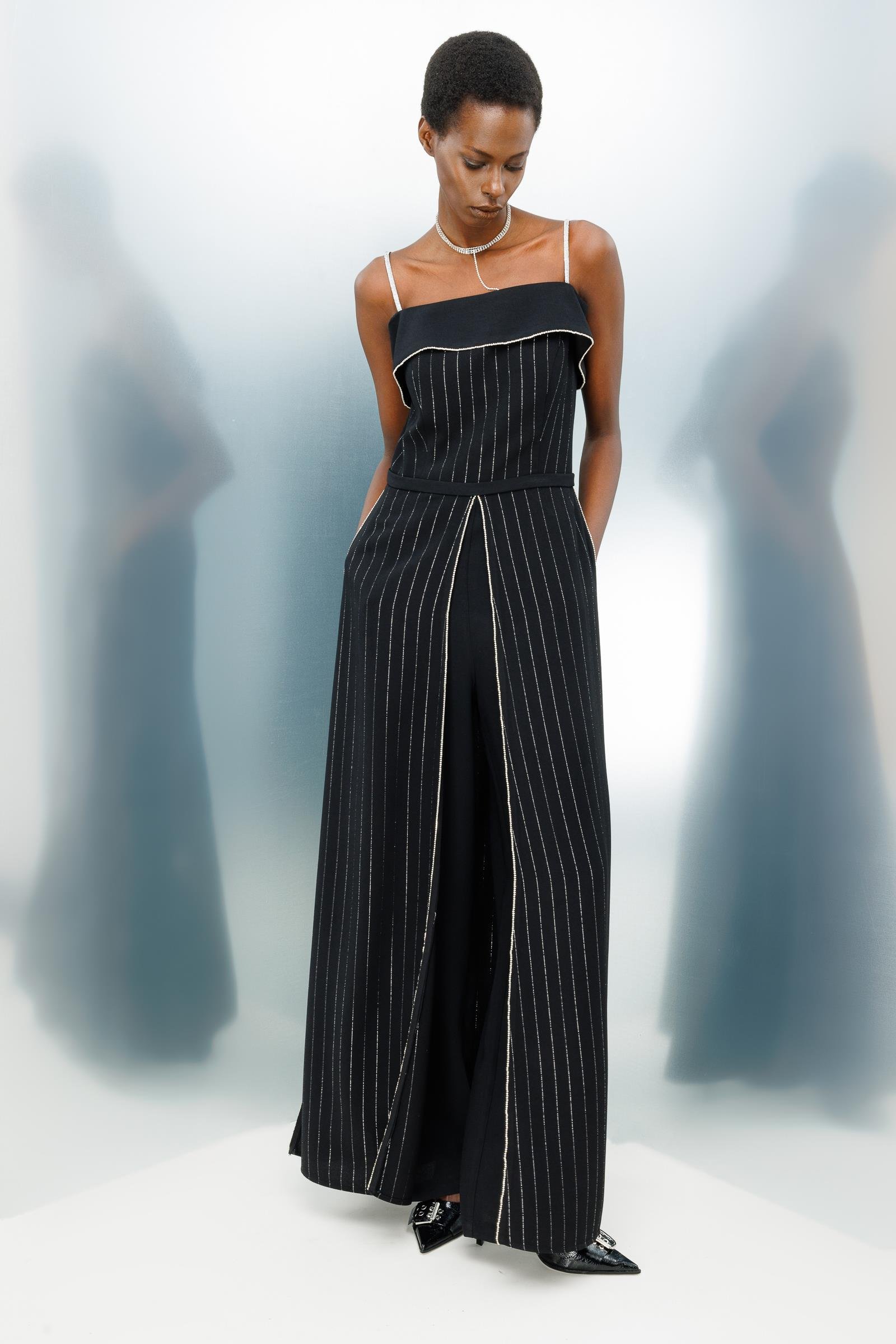 Modailgi  Askılı Taş Şeritli Simli Çizgili Tulum Siyah