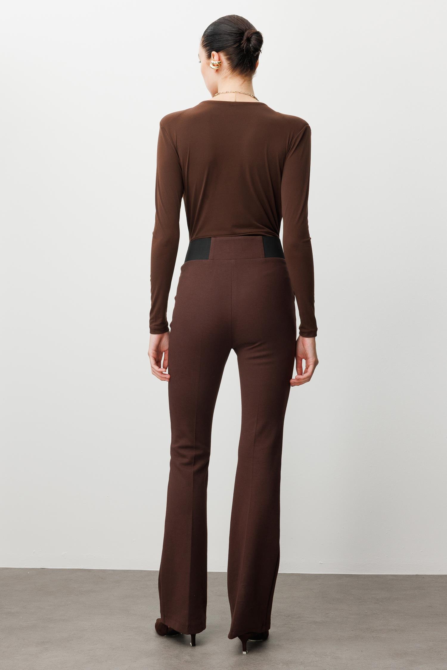 Modailgi  Bel Korsajı Lastikli İspanyol Paça Pantolon Kahve