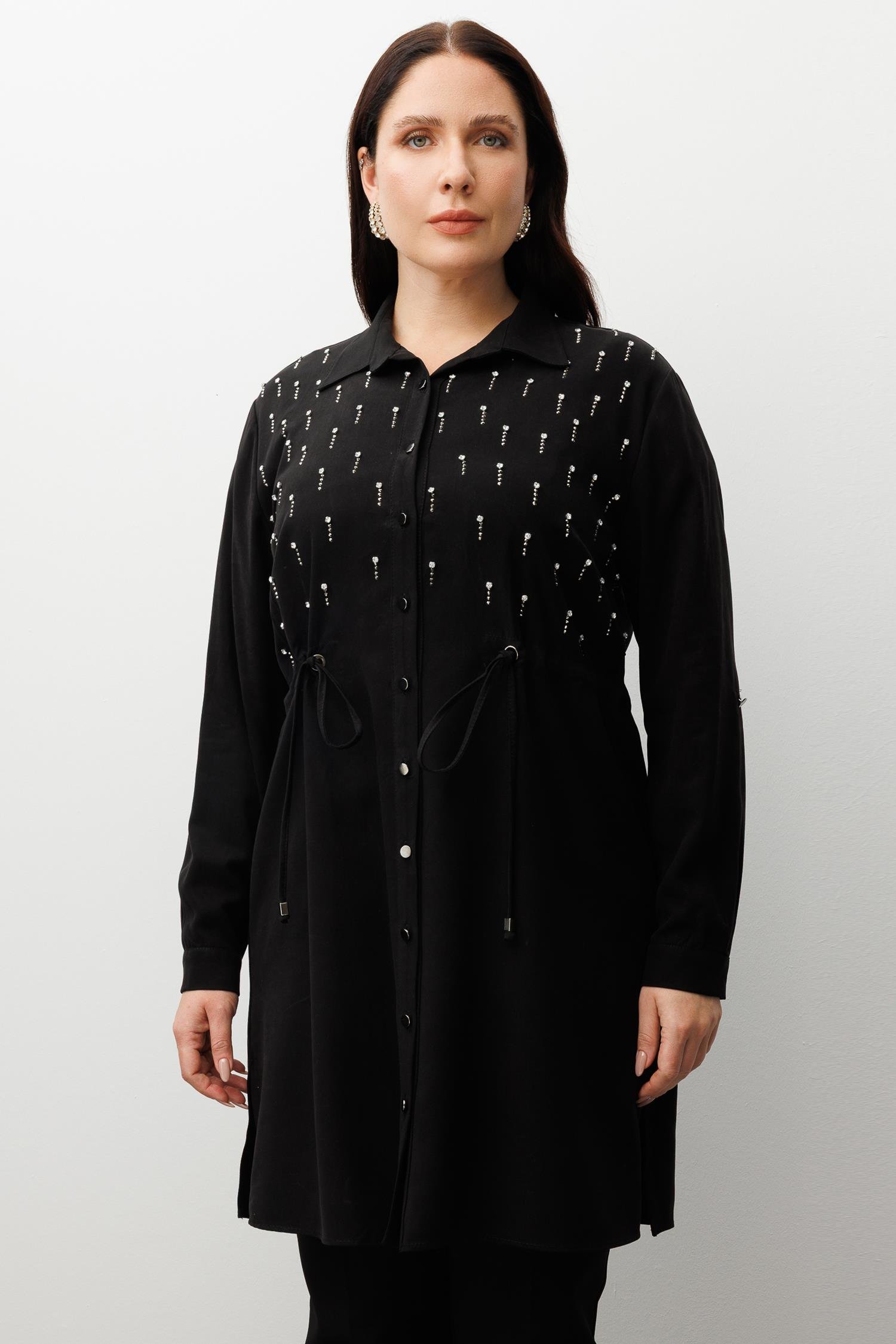 Modailgi  Beli Büzgülü Ön Bedeni İncili Taşlı Tunik Siyah