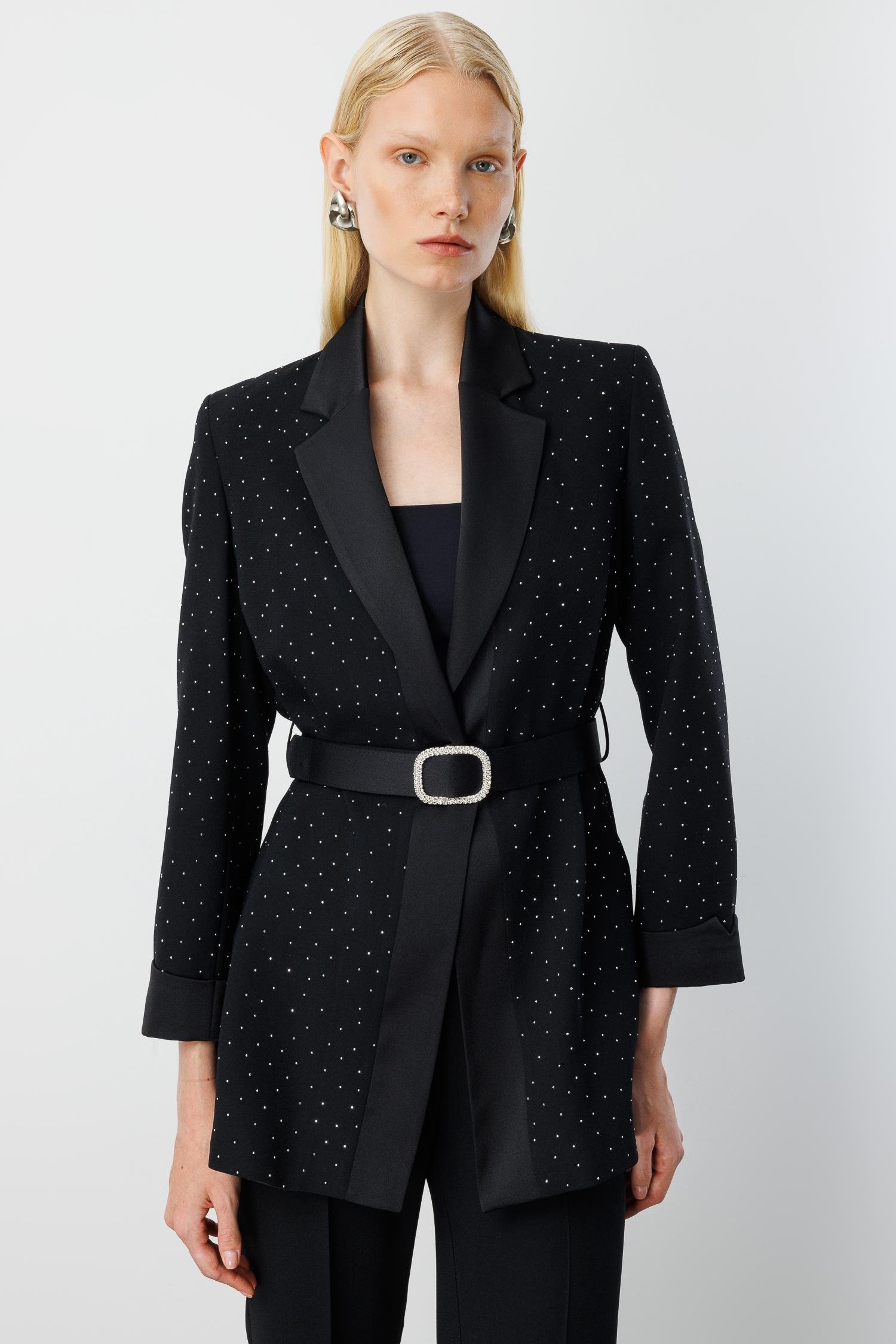 Modailgi  Beli Kemerli Taşlı Ceket Siyah