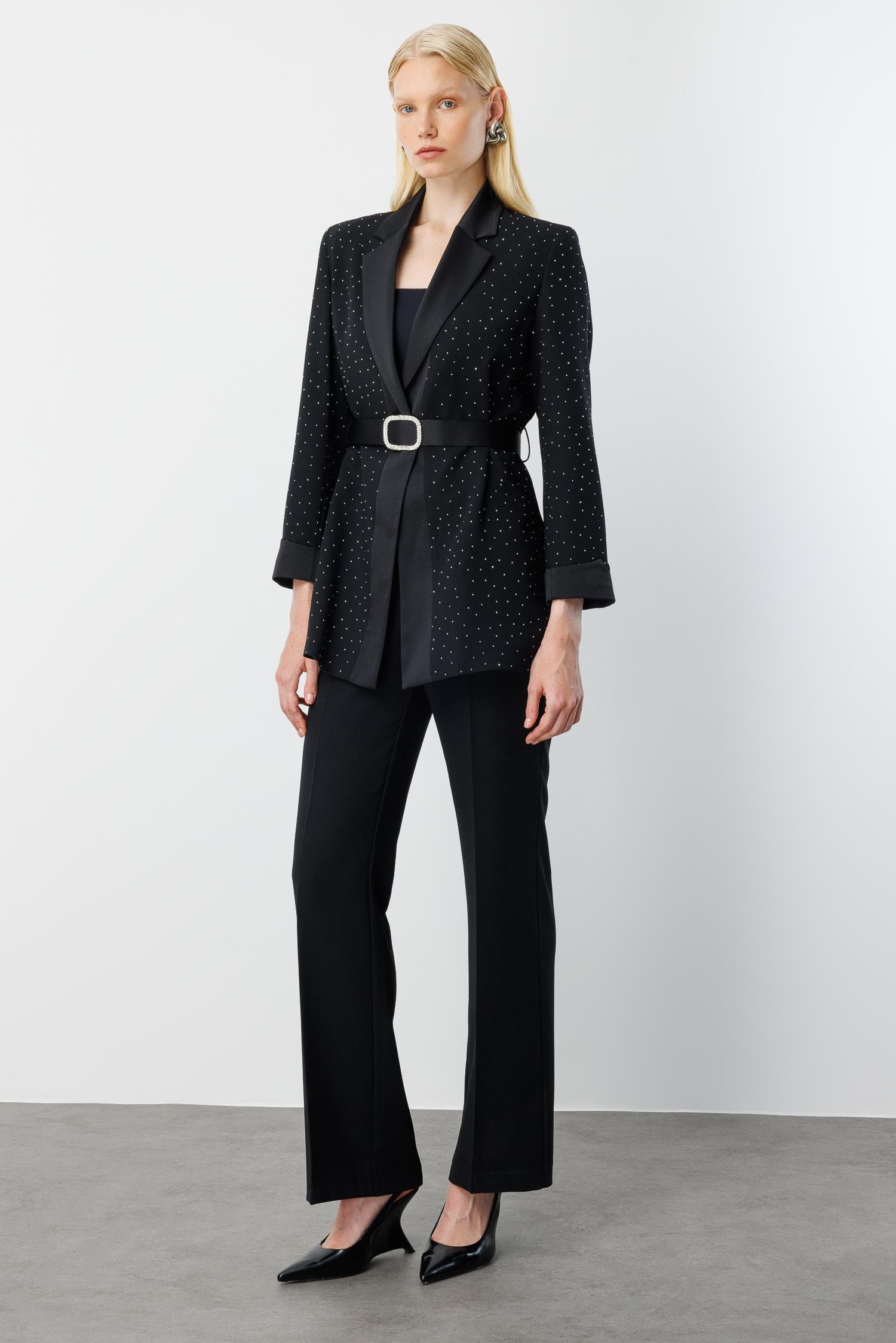 Modailgi  Beli Kemerli Taşlı Ceket Siyah