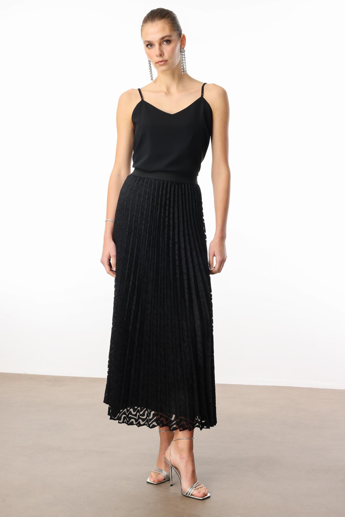 Modailgi  Beli Lastikli Plisoley Desenli Uzun Etek Siyah