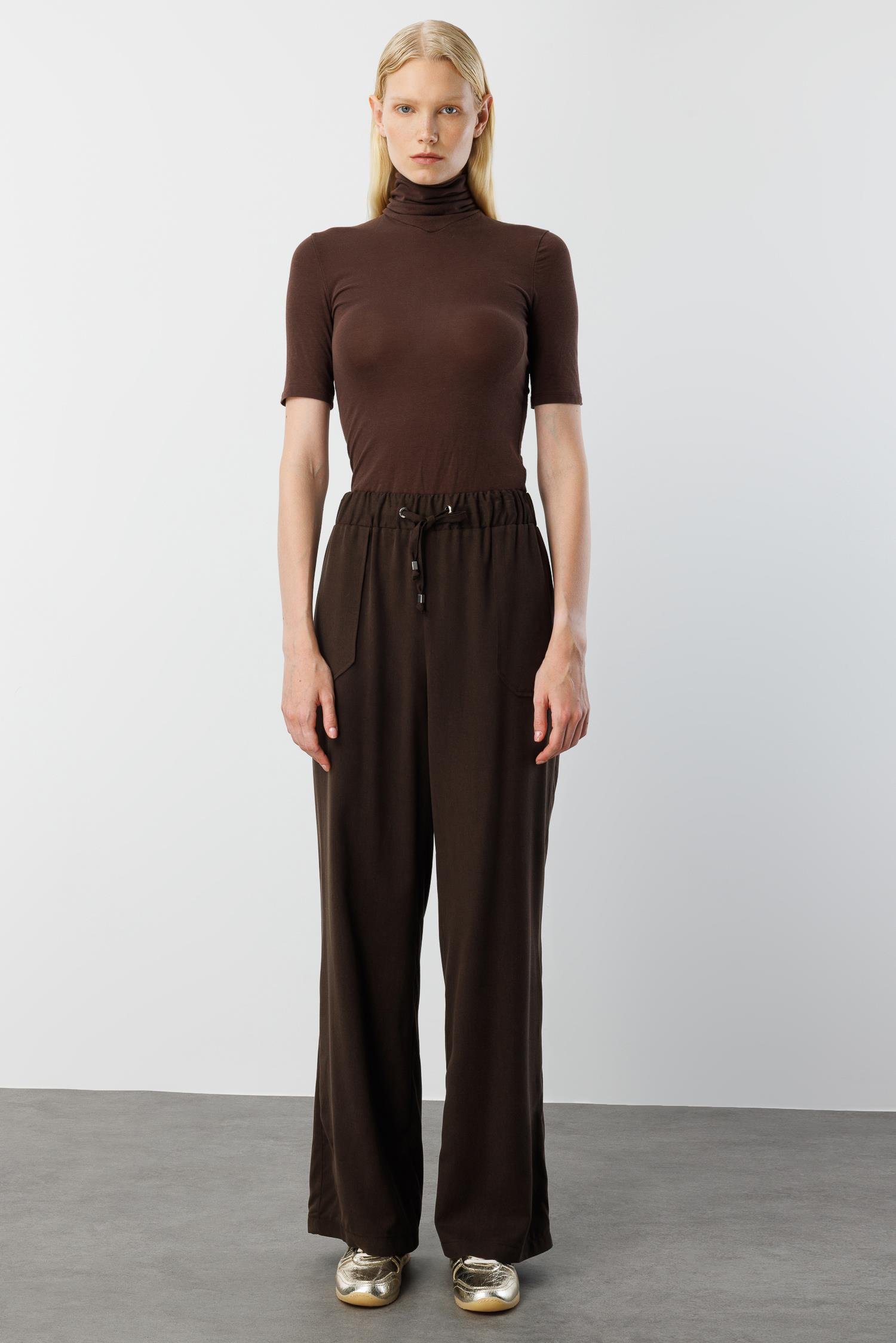 Modailgi  Beli Lastikli Tünel Bağcık Detaylı Torba Cepli Pantolon - 15042 Kahve