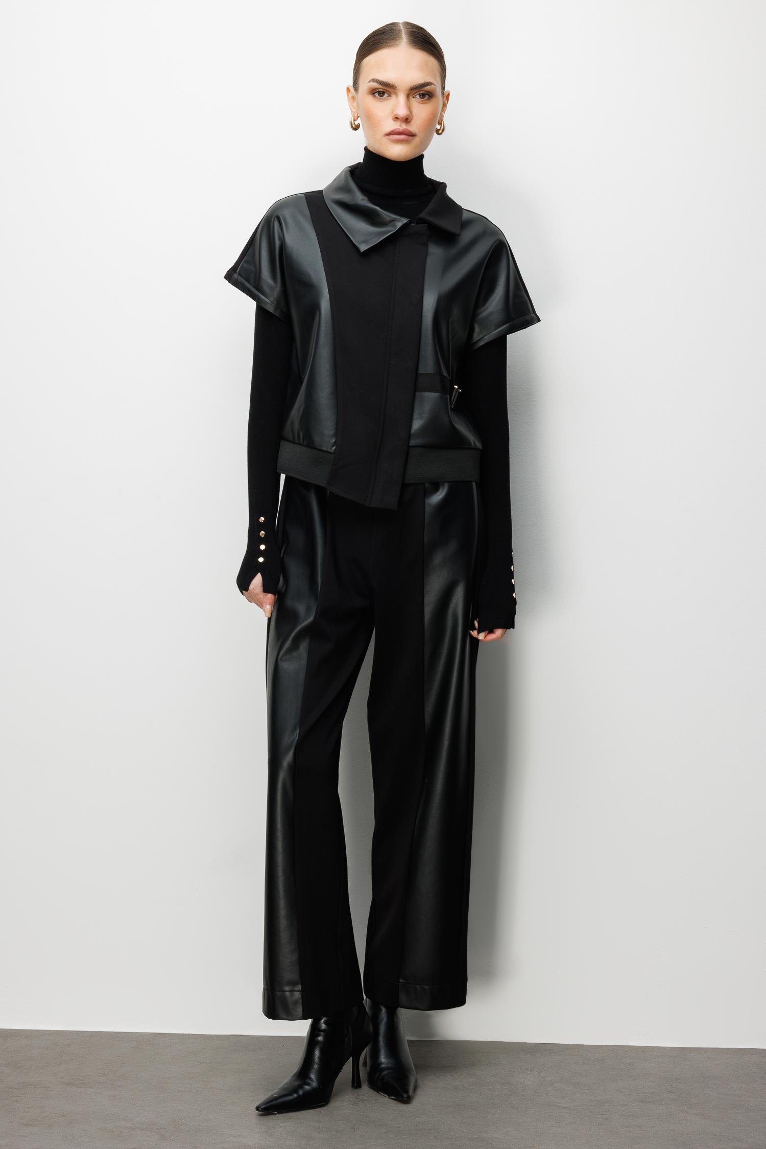 Modailgi  Belinde Tokalı Deri Detaylı Krop Tunik - 40072 Siyah