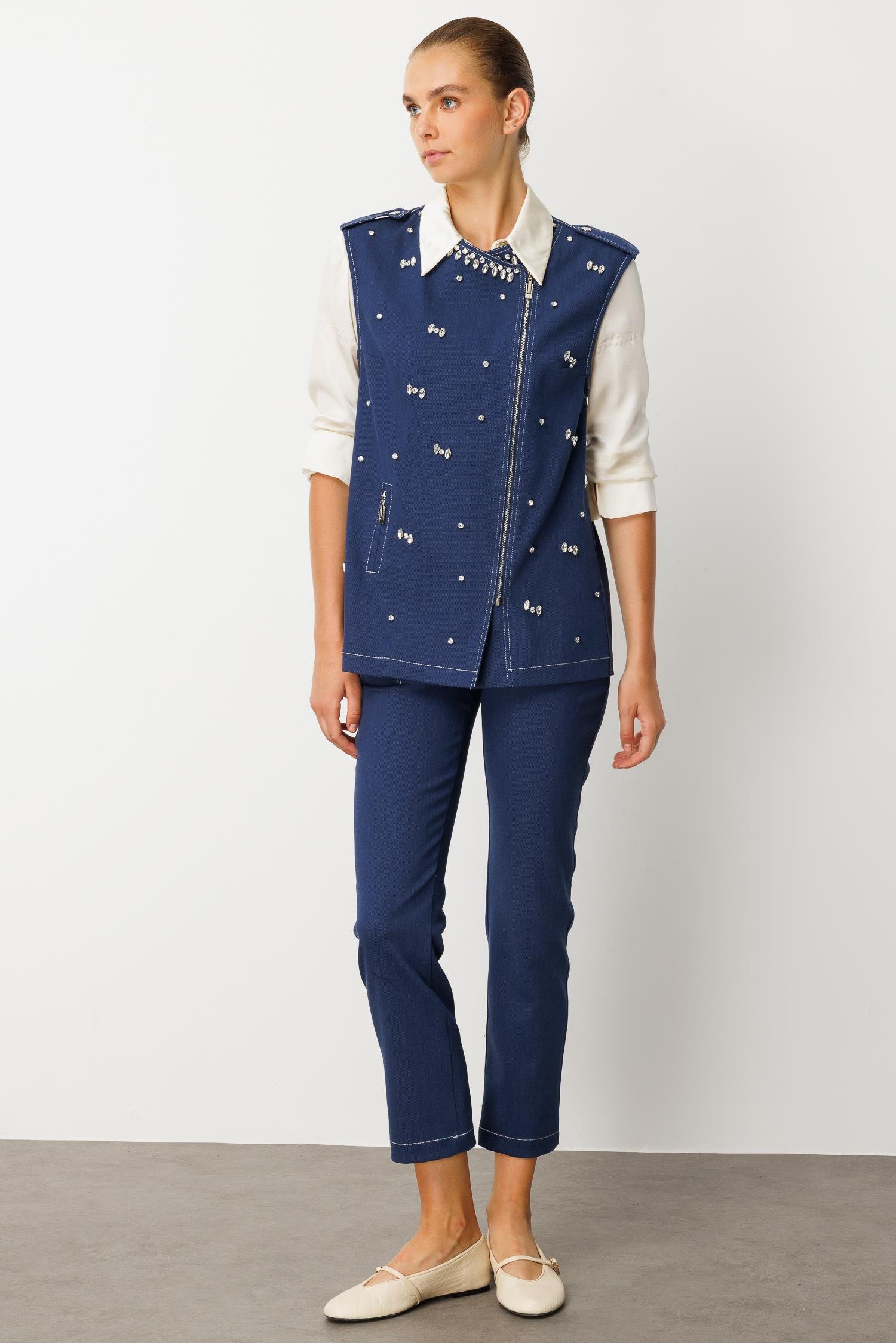 Modailgi  Beyoğlu Taş Detaylı Önü Fermuarlı Omuzları Apoletli Yelek - 47002 İndigo