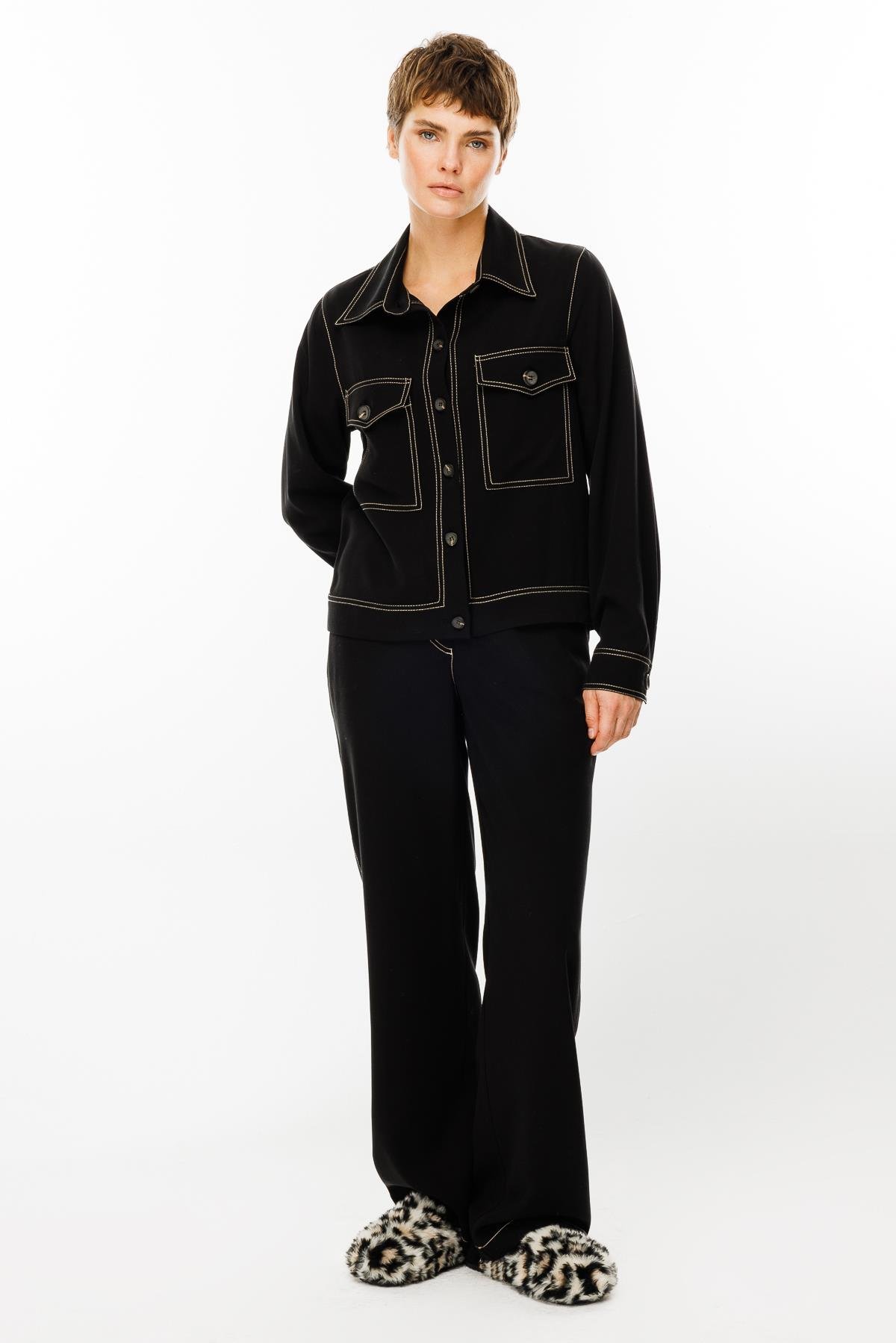 Modailgi  Büyük Cep Detaylı Kısa Mont Ceket Siyah